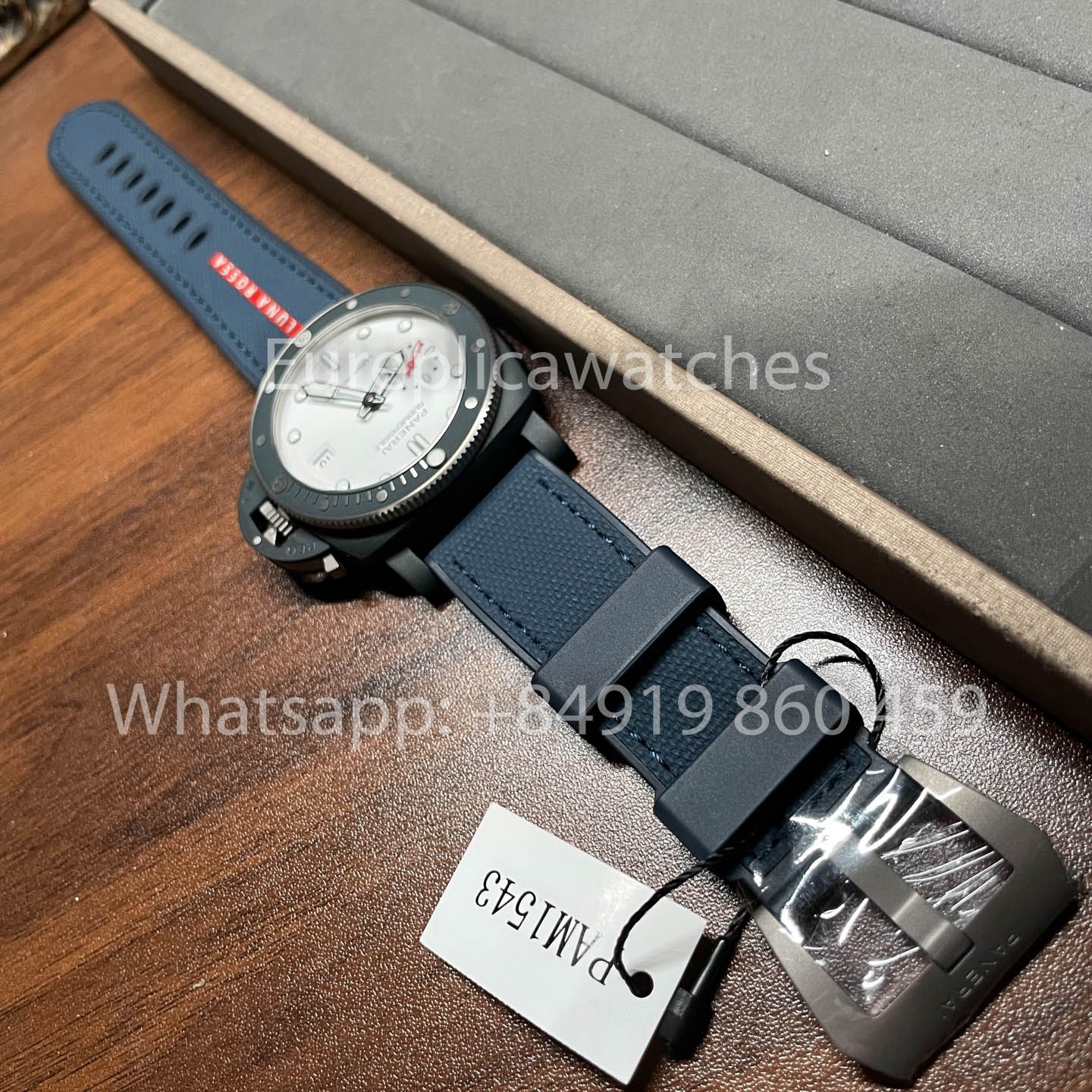 Panerai Submersible PAM 1543 QuarantaQuattro Luna Rossa 1:1 Best Clone VS Fabbrica