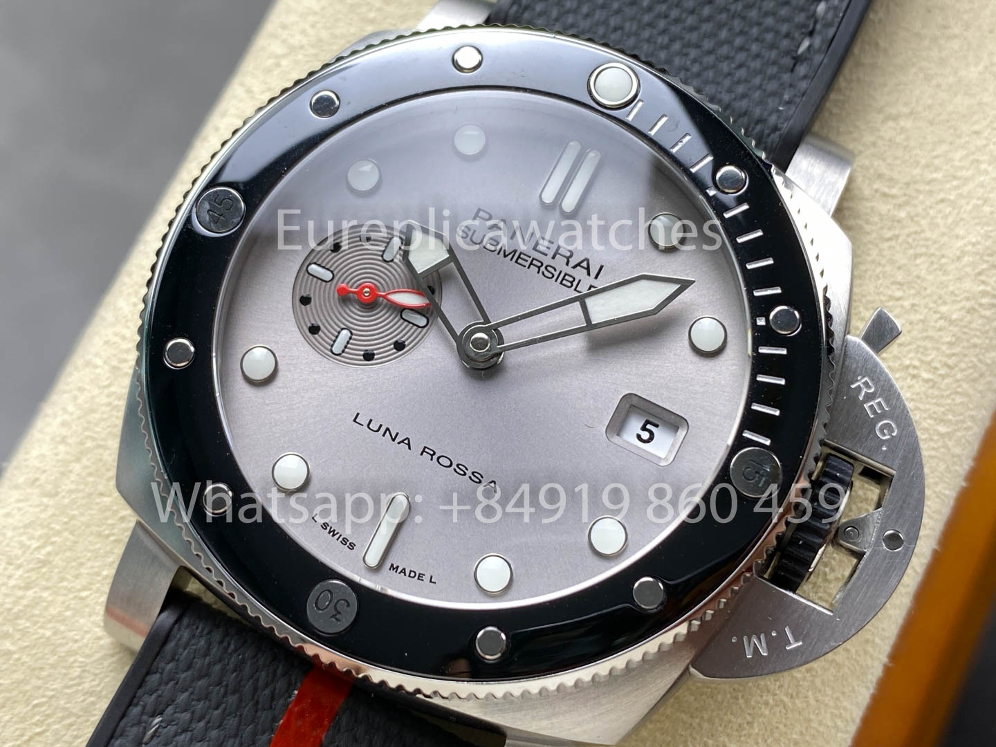 Panerai Submersible QuarantaQuattro Luna Rossa  PAM1681 1:1 Best Clone VS Fabbrica
