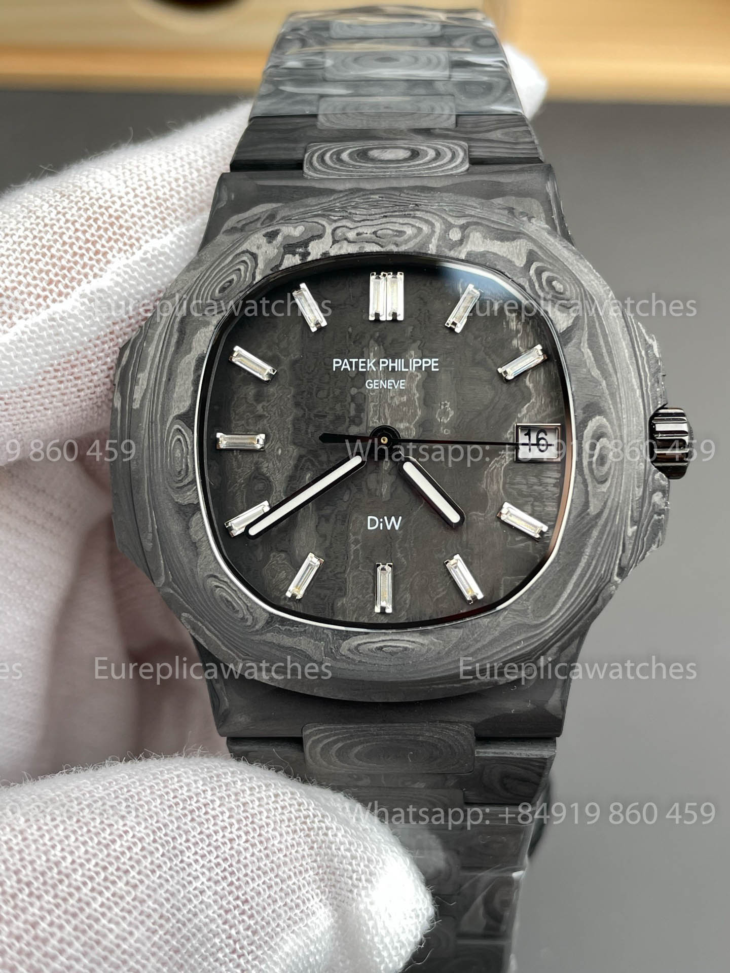 Patek Philippe Nautilus 5711 DiW 1:1 Melhor Versão Caixa de Fibra de Carbono Preta