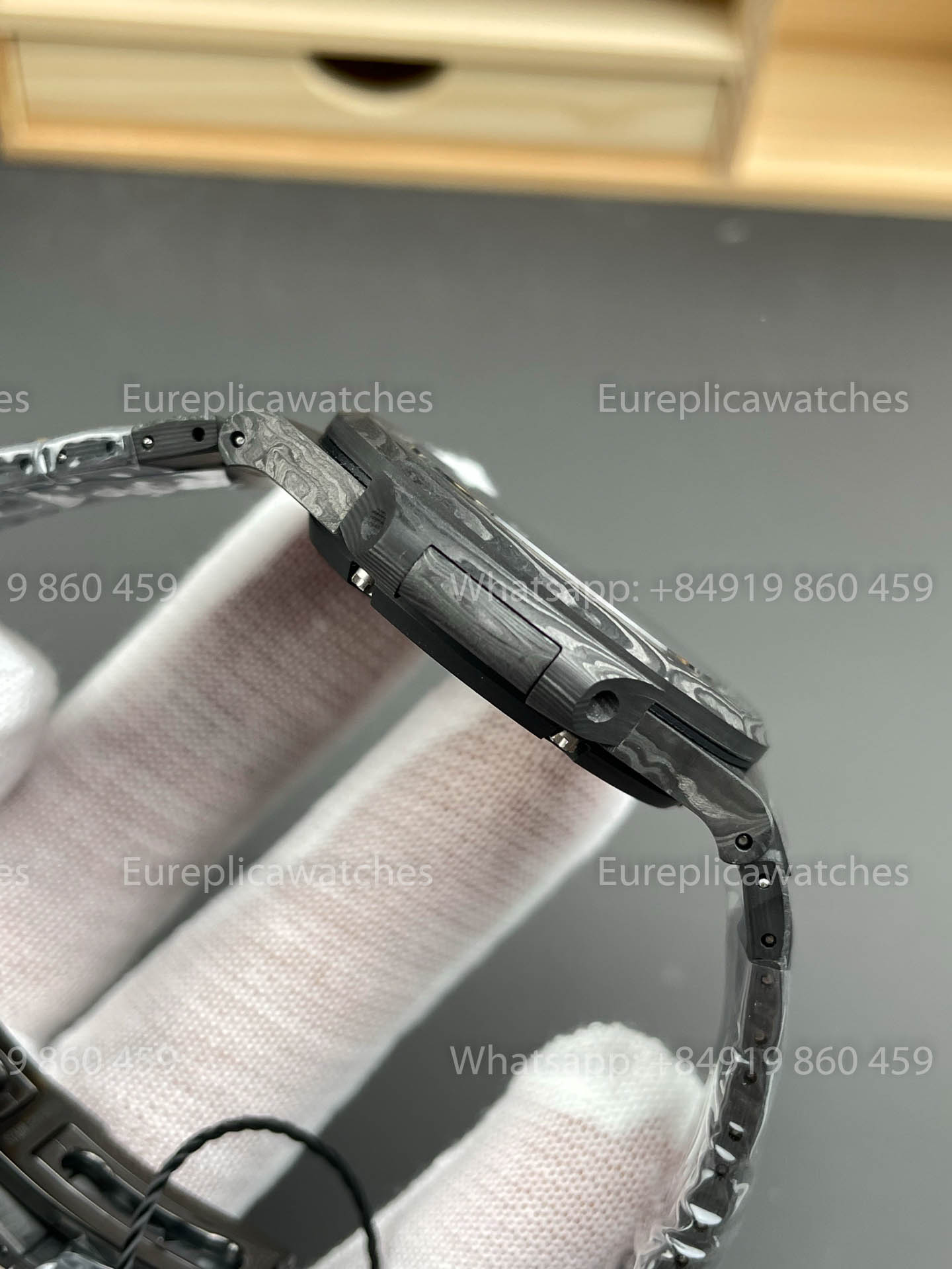 Patek Philippe Nautilus 5711 DiW 1:1 Melhor Versão Caixa de Fibra de Carbono Preta