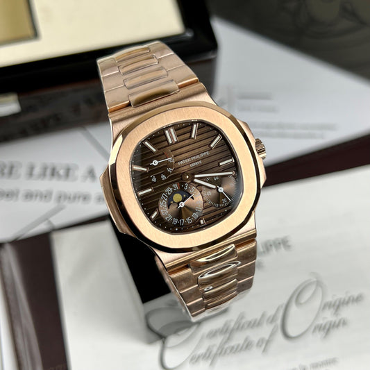 Patek Philippe Nautilus 5712/1R-001 18k rose gold coated