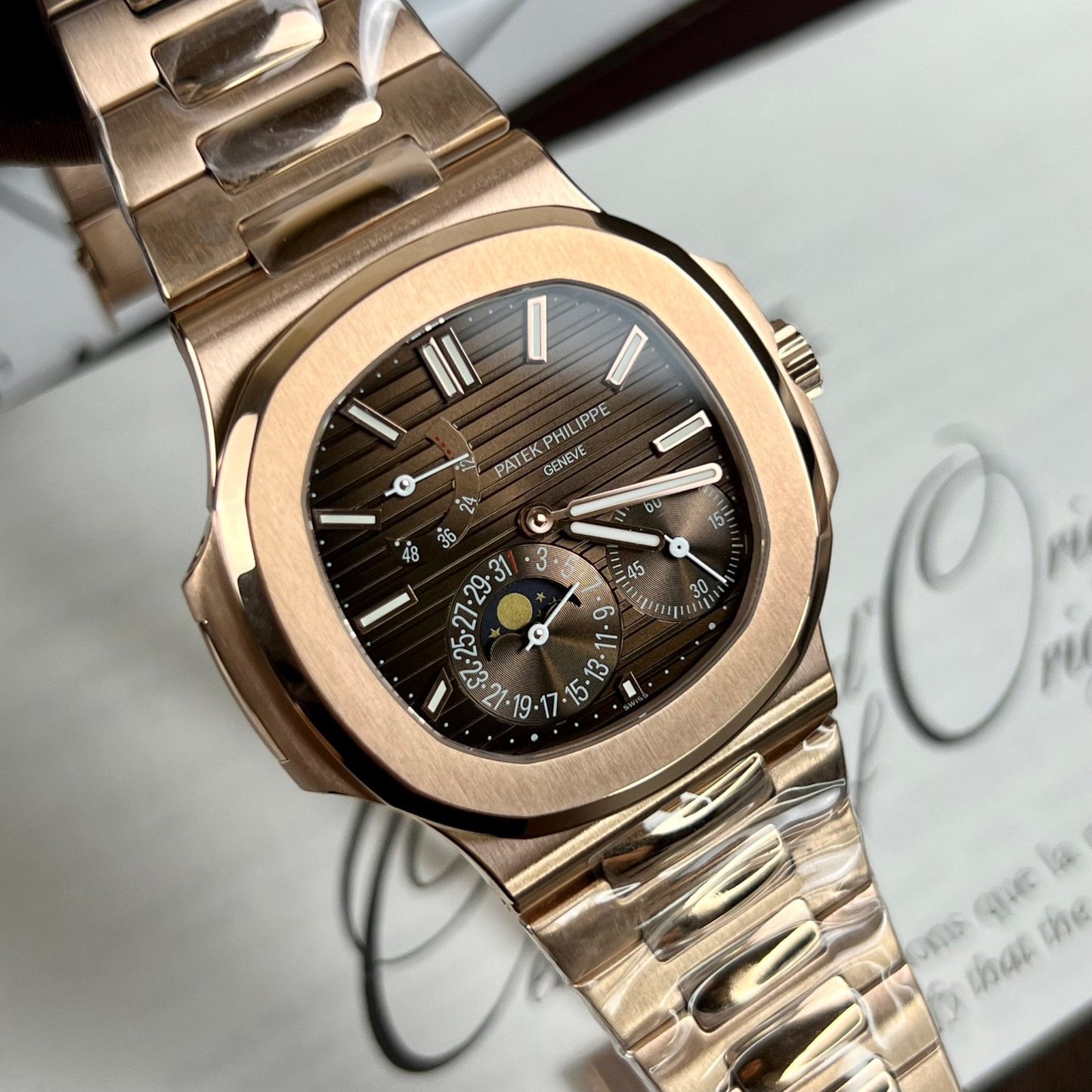 Patek Philippe Nautilus 5712/1R-001 18k rose gold coated