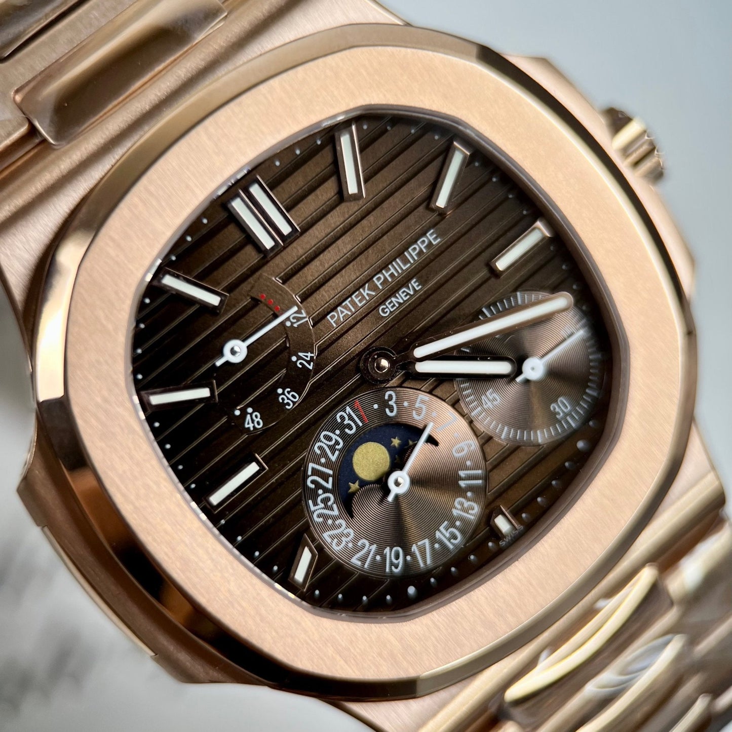 Patek Philippe Nautilus 5712/1R-001 18k rose gold coated
