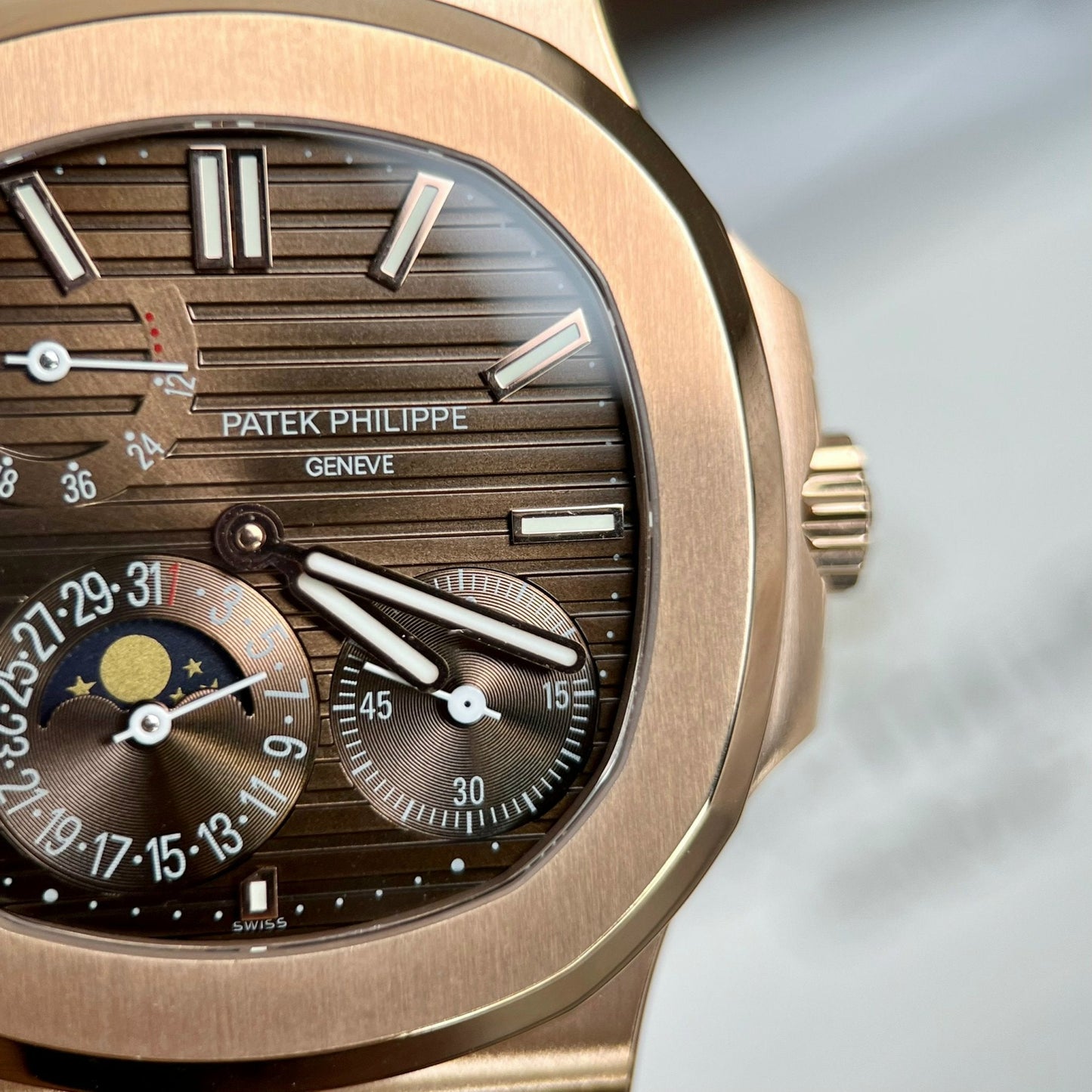 Patek Philippe Nautilus 5712/1R-001 18k rose gold coated