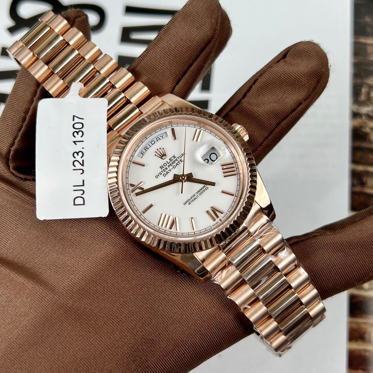 Rolex Day-Date 40 228235-0032 40mm 18k Rosa Oro coated