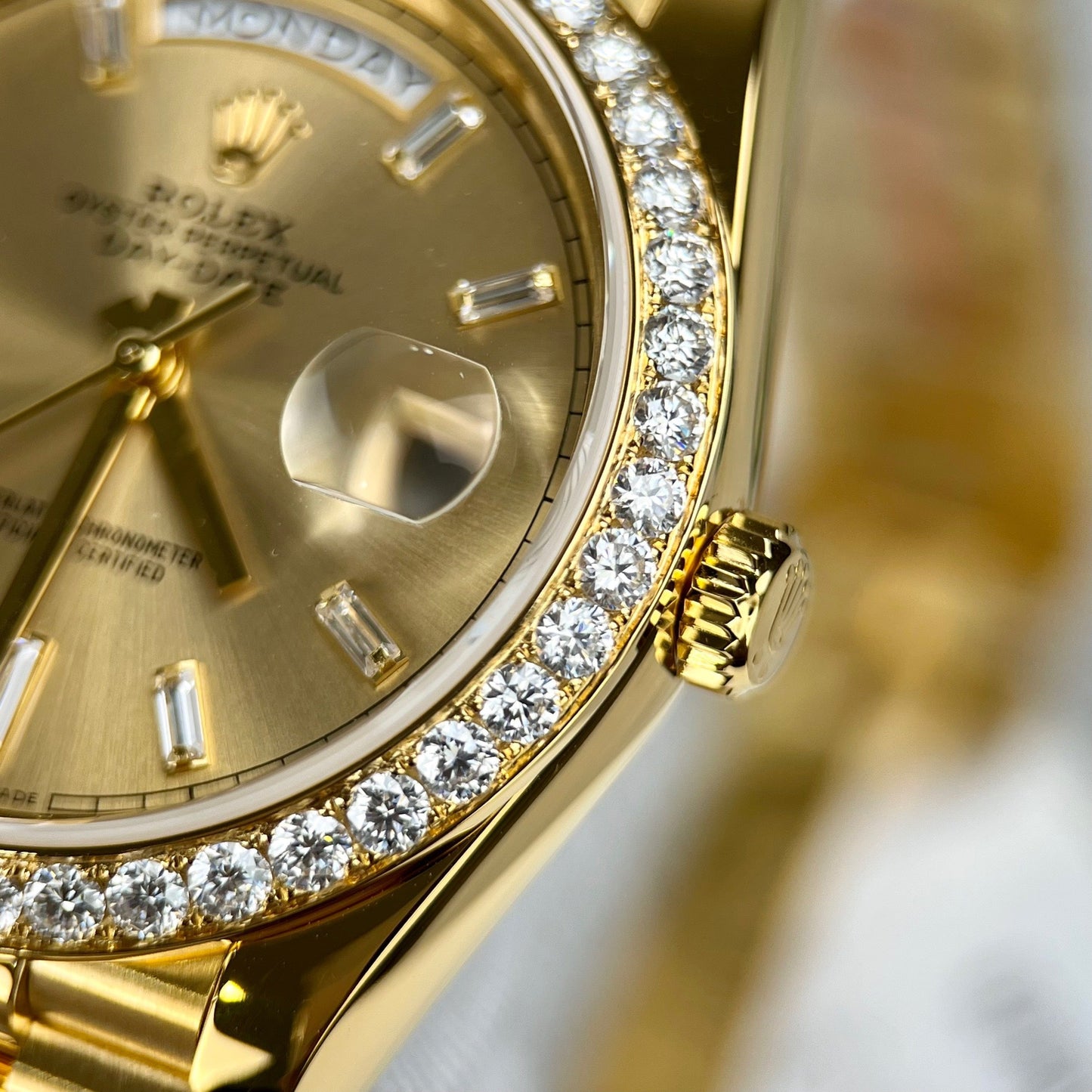 Rolex Day-Date 40 228348rbr-0002 Ouro Amarelo 18k Ouro incrustado com diamantes artificiais