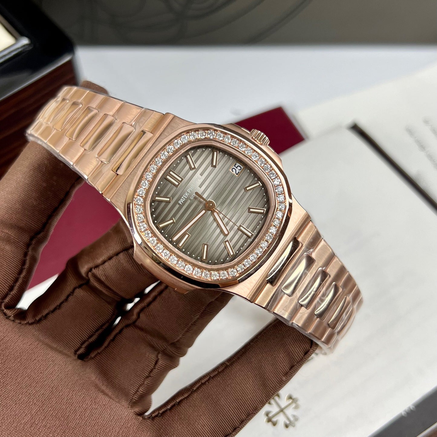Patek Philippe Nautilus 5711/1R-001 -Wrapped 18k Rosa Oro and diamond from 3K Fabbrica