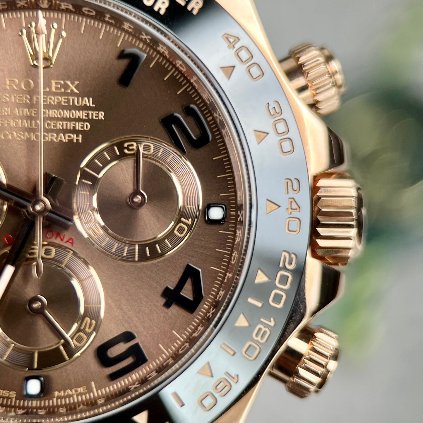 Rolex Daytona Rosa Oro Chocolate Arabic quadrante & lunetta in ceramica Oysterflex Gomma bracciale 116515LN