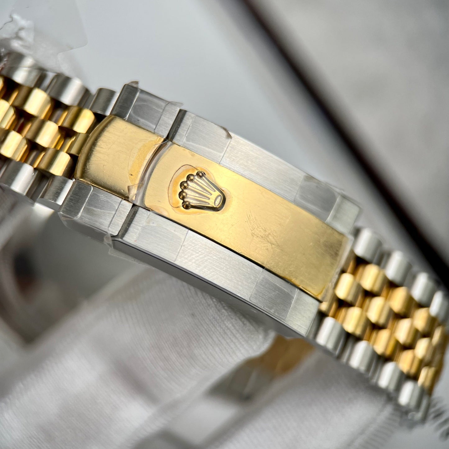 Rolex Datejust 36mm Diamonds 126283RBR 18k yellow Oro and moissanite