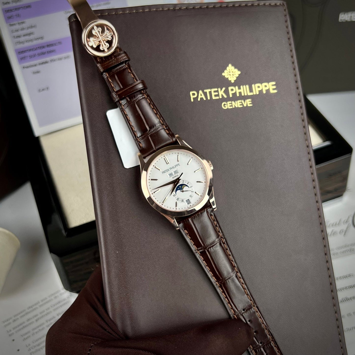 PATEK PHILIPPE COMPLICATIONS ANNUAL CALENDAR ROSE GOLD 5396R-011 Rose gold coated