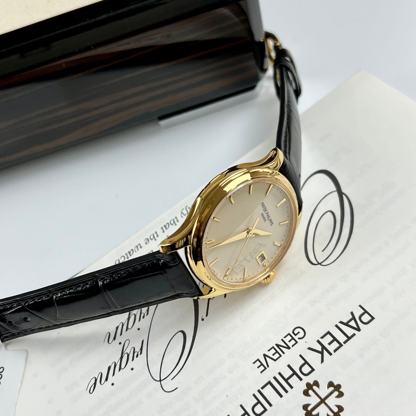 Patek Philippe Calatrava 5227J-001 coated 18k yellow Oro 3K Fabbrica