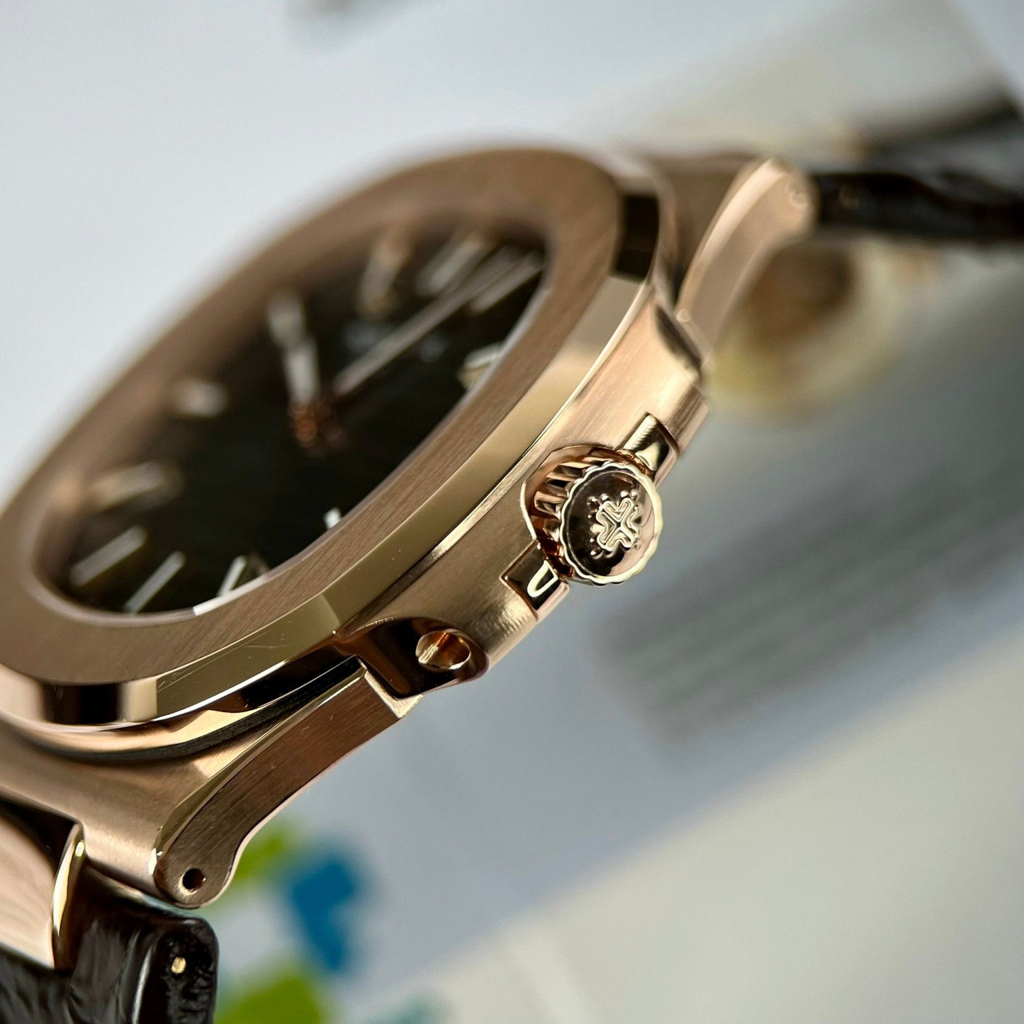 Patek Philippe Nautilus 5711/1R-001 - Versión envuelta en banda Rosa Oro Pelle de 18k