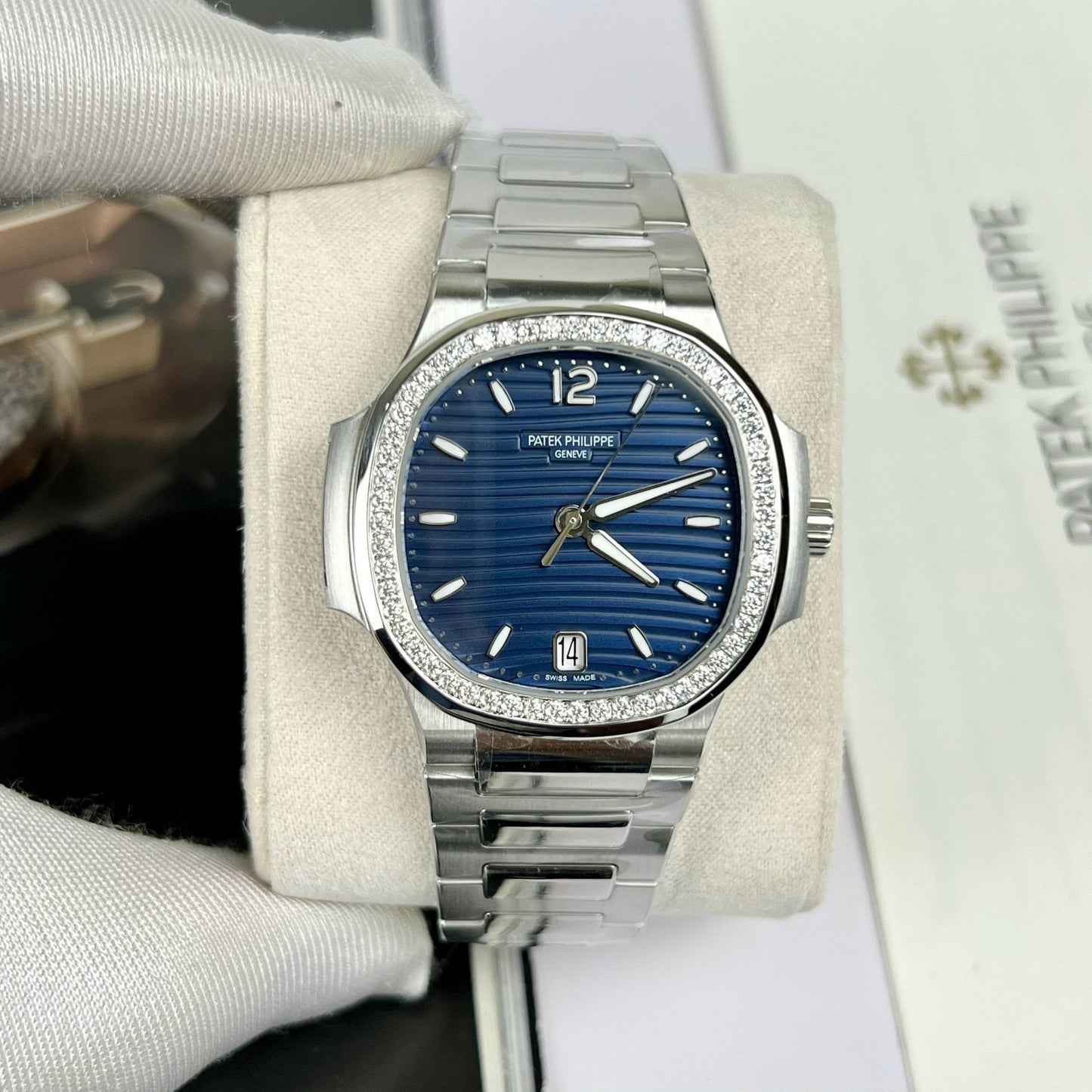 Patek Philippe Nautilus 7118/1A-001 custom Moissanite 3K Fabbrica quadrante blu