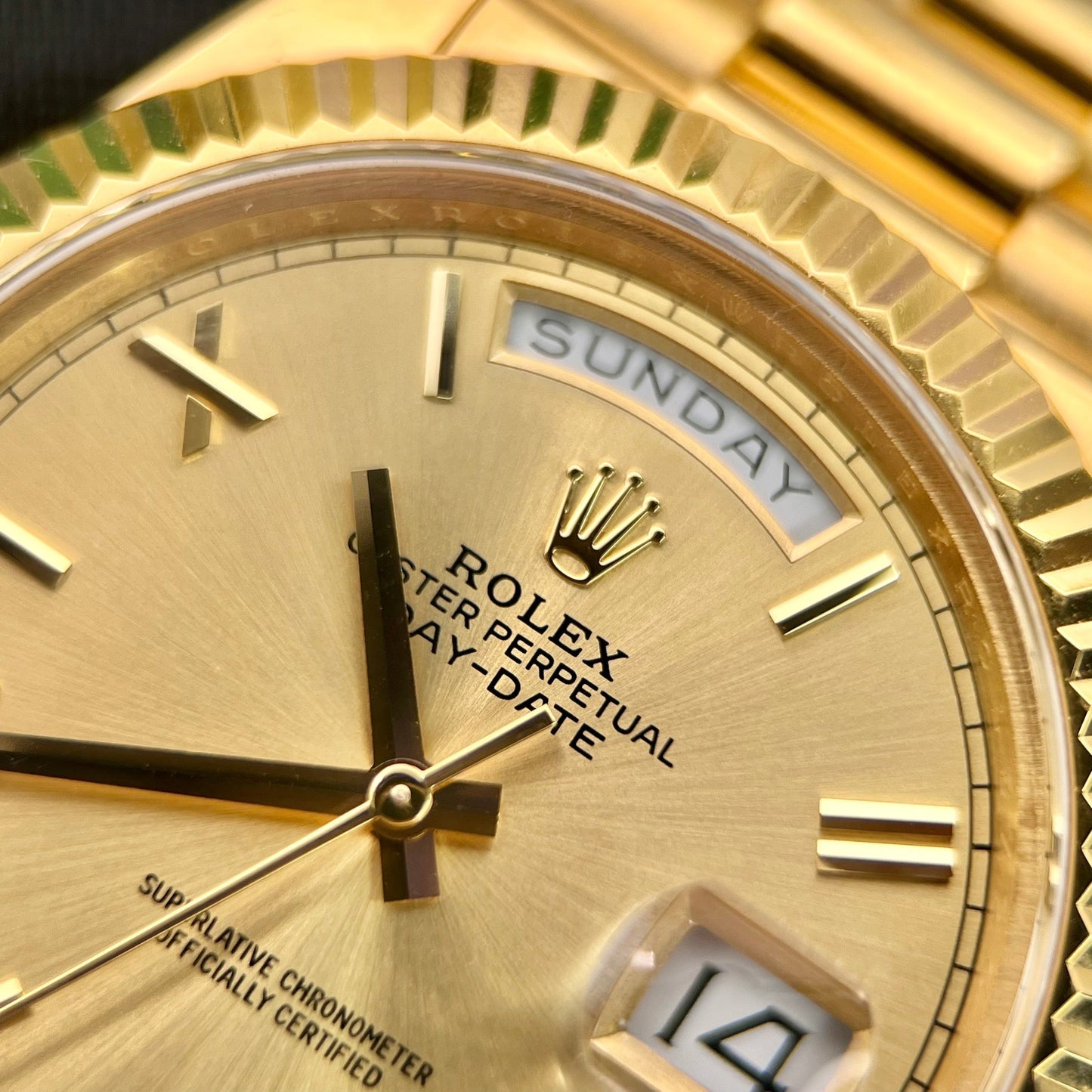 Rolex Day-Date 40 Men's Watch 228238-0006 coated 18k yellow Oro Best 1:1 Edizione