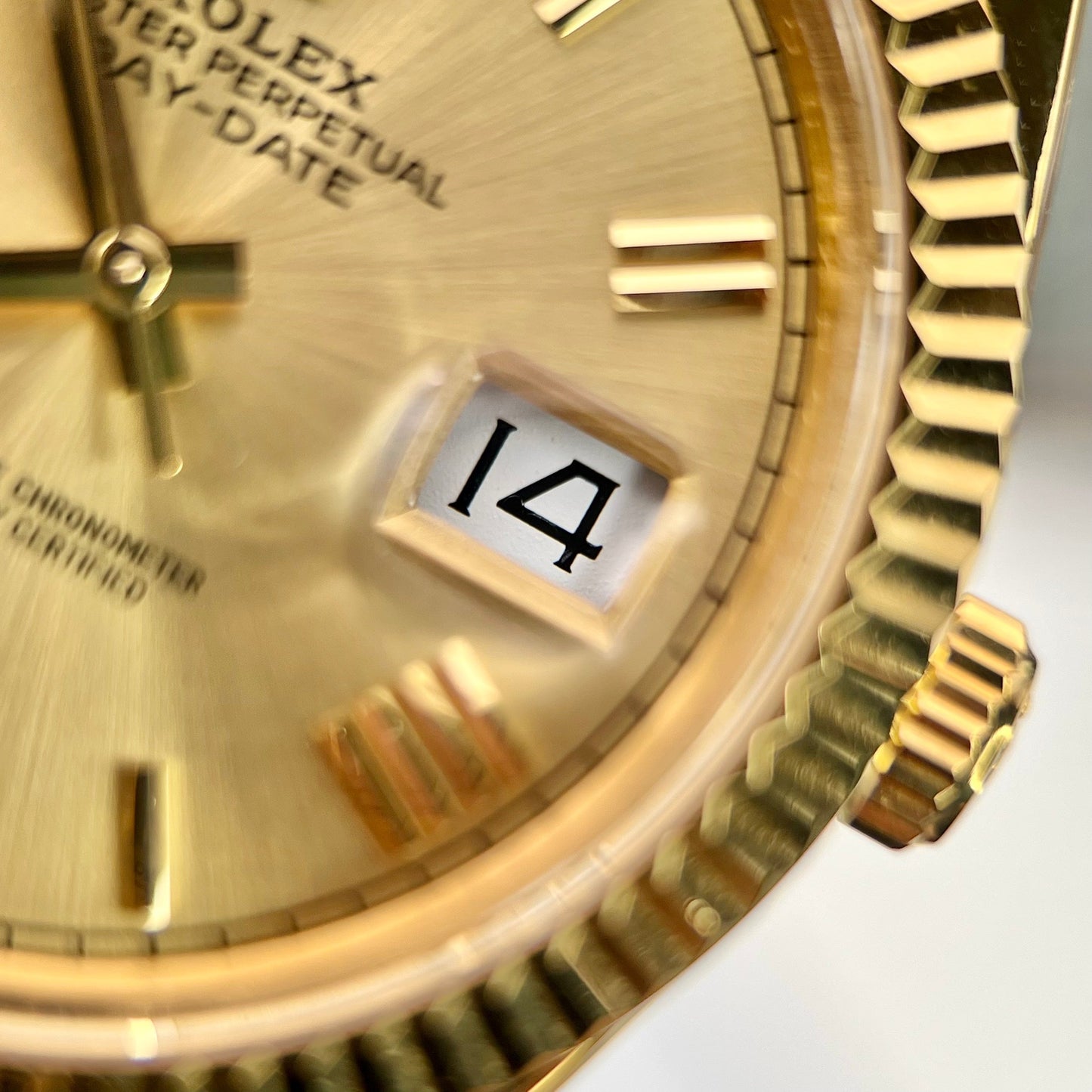 Rolex Day-Date 40 Men's Watch 228238-0006 coated 18k yellow Oro Best 1:1 Edizione