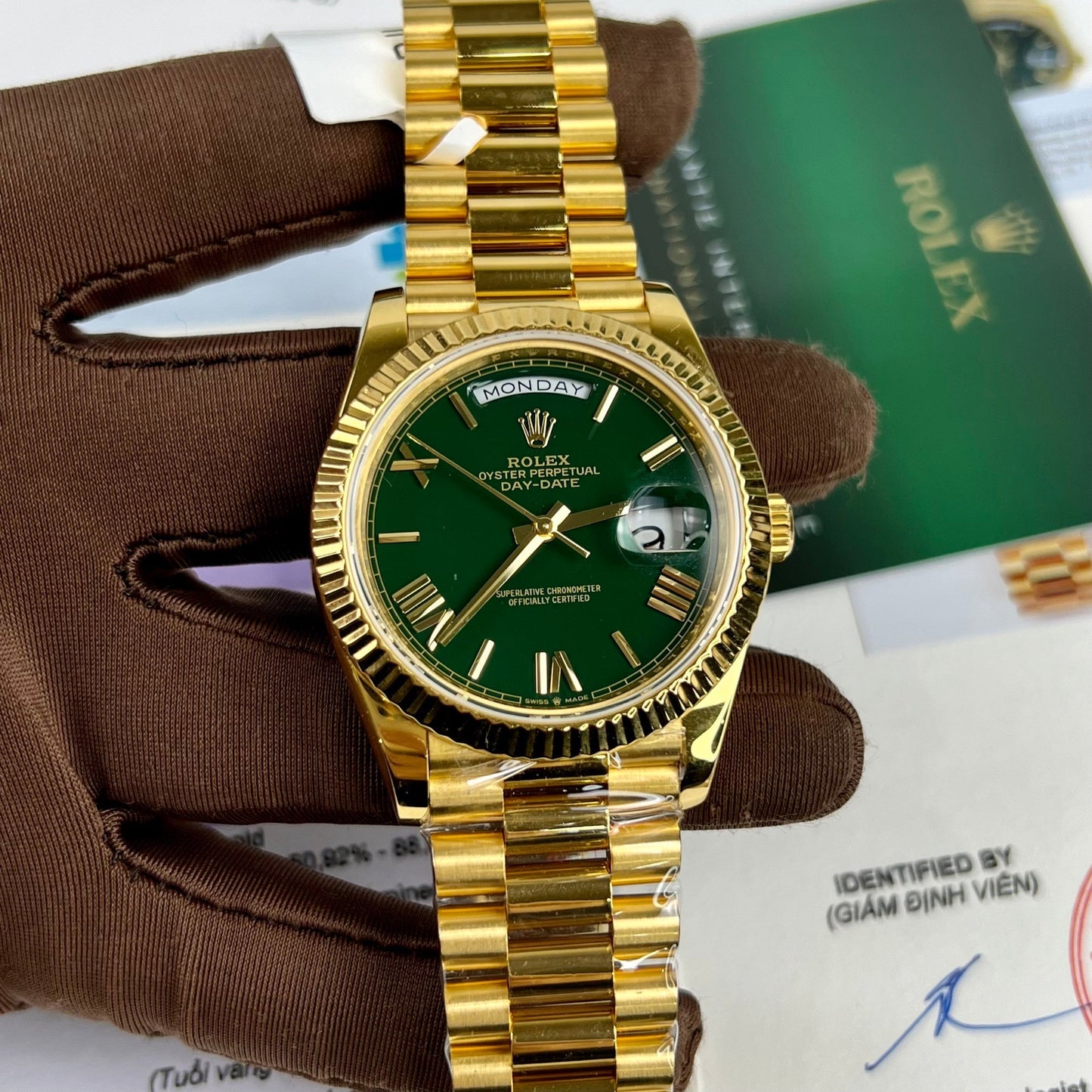 Rolex DayDate 40mm 228238 coated 18k Yellow Oro President quadrante verde 130 gram