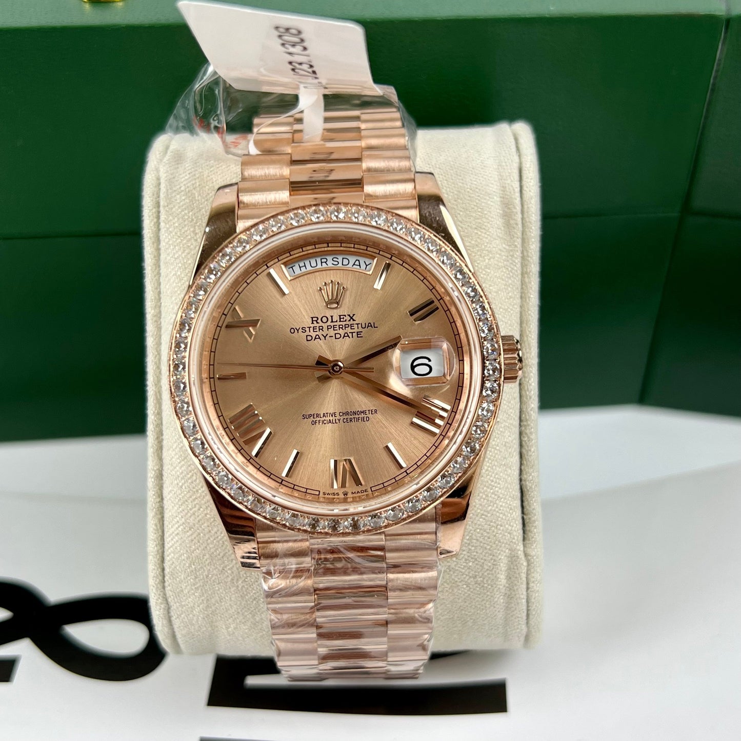 Rolex Oyster Day-Date 40mm 228235 coated 18k Rosa Oro Best 1:1 Edizione 130 gram moissanite lunetta