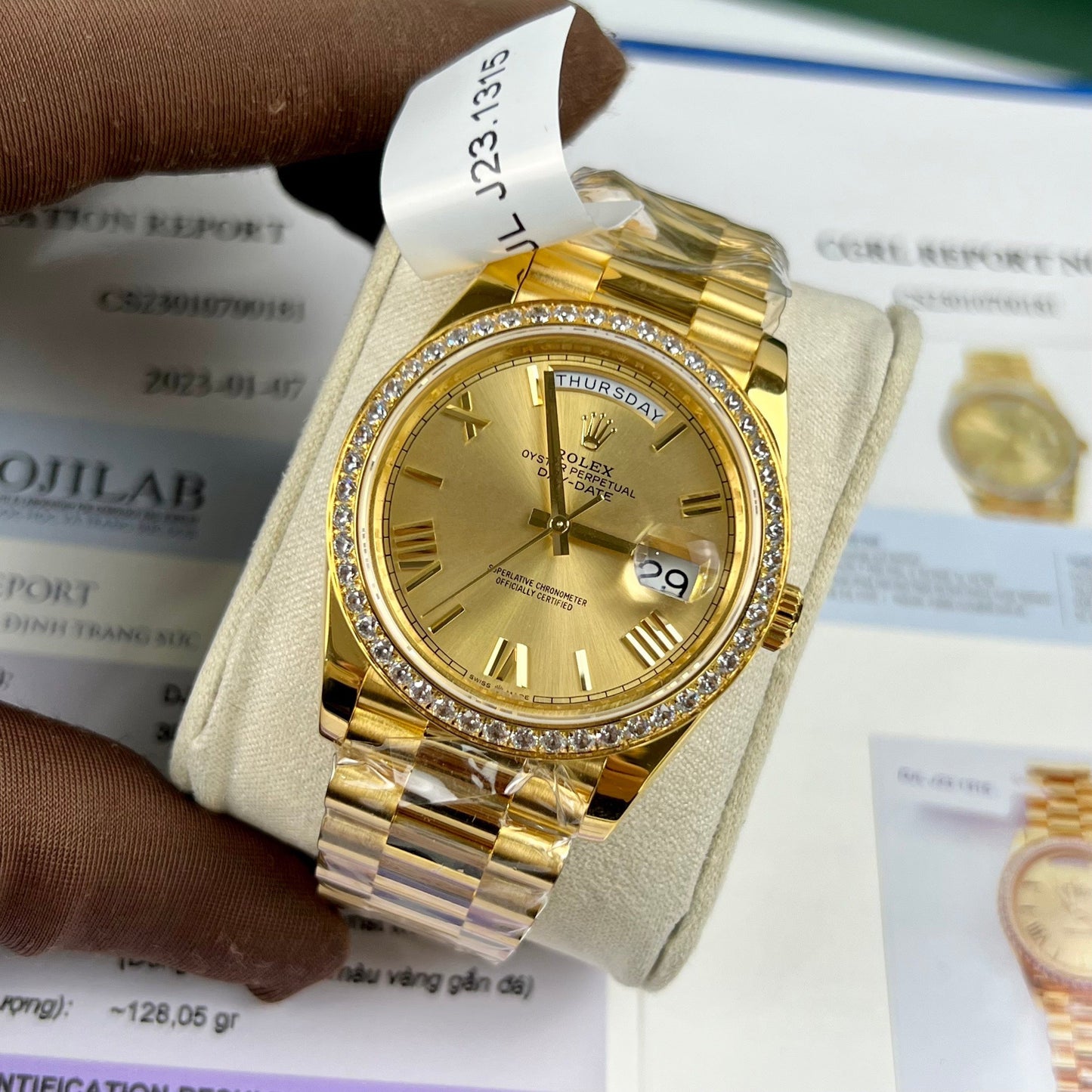 Rolex Day-Date 40mm 228238-0006 coated 18k yellow Oro Best 1:1 Edizione moissanite lunetta
