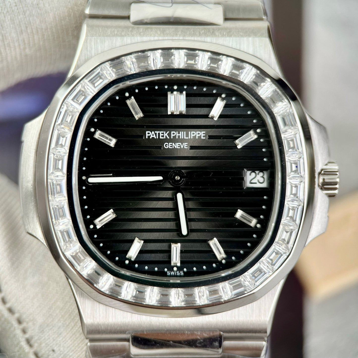 Patek Philippe Nautilus 5711 Best 1:1 Edition PPF Fabbrica Black dial custom Diamonds Moissanite