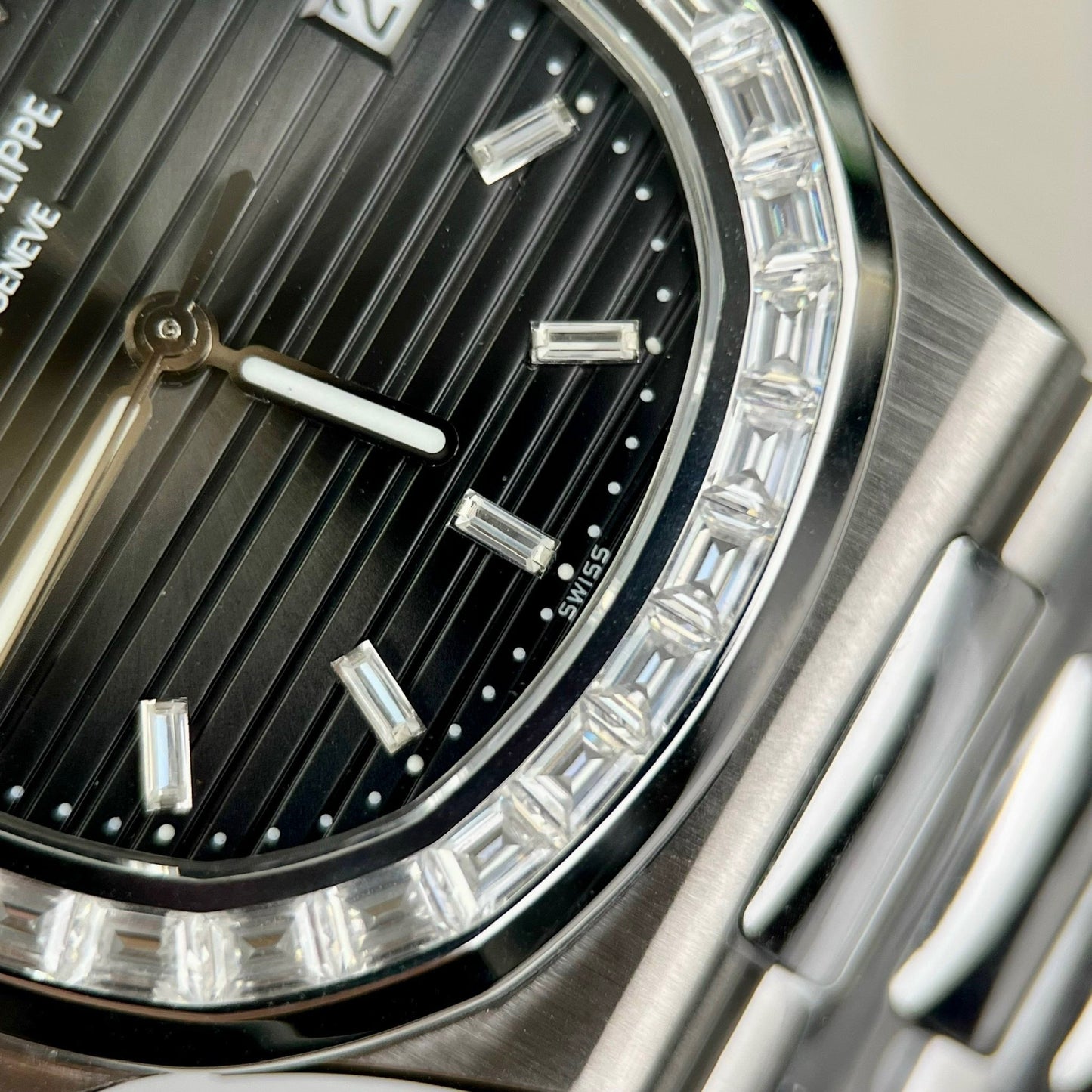 Patek Philippe Nautilus 5711 Best 1:1 Edition PPF Fabbrica Black dial custom Diamonds Moissanite