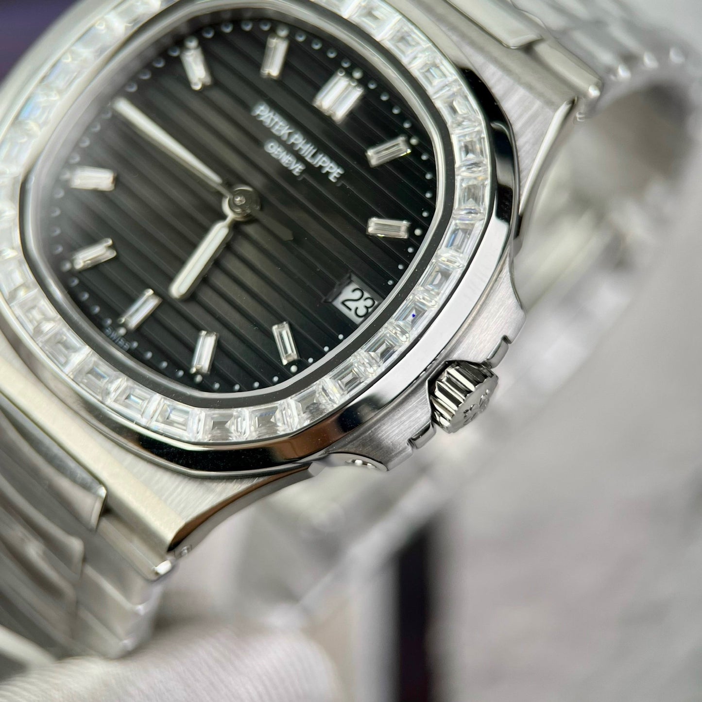 Patek Philippe Nautilus 5711 Best 1:1 Edition PPF Fabbrica Black dial custom Diamonds Moissanite