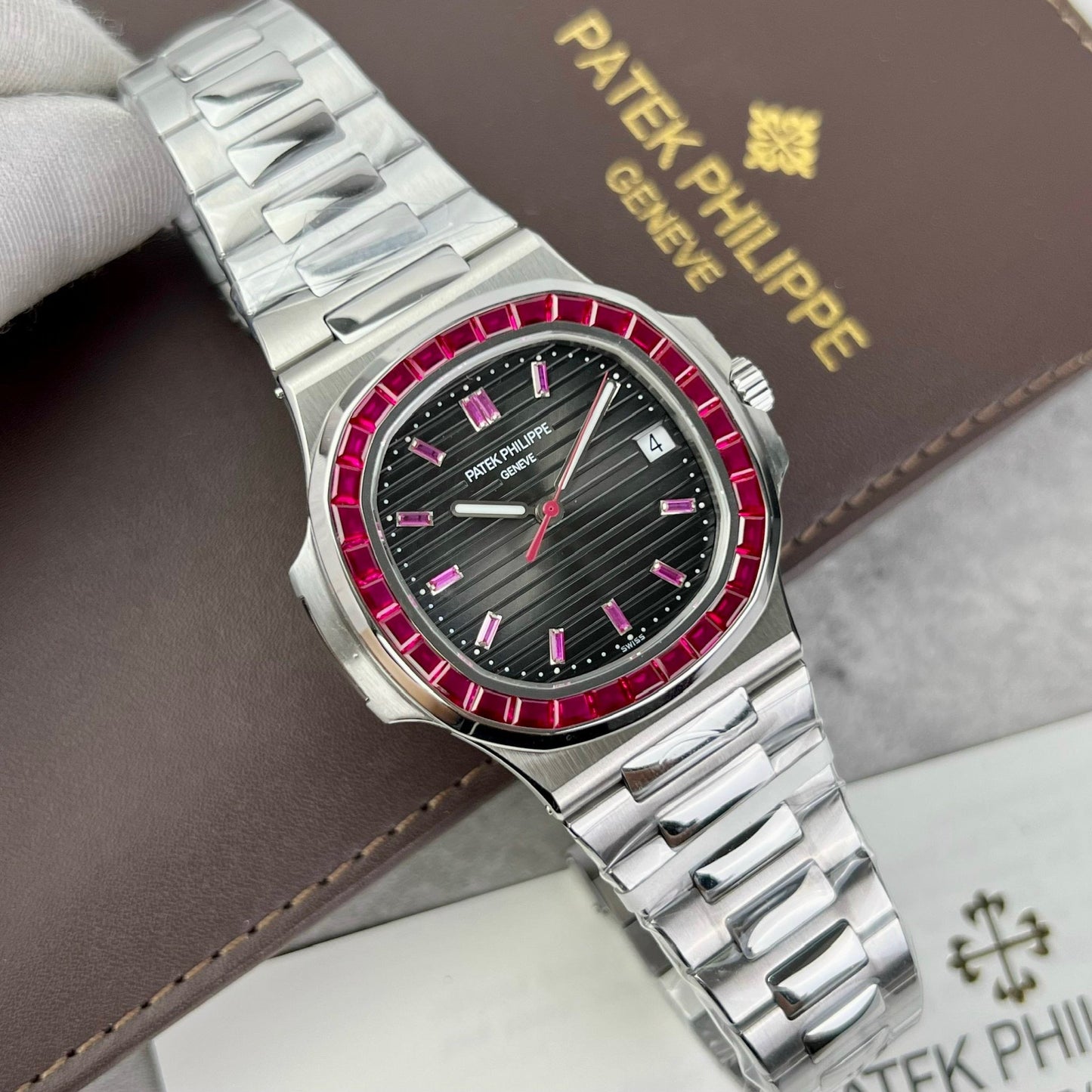Patek Philippe Nautilus 5711/112P-001Best 1:1 Edition PPF Fabbrica custom Ruby Stone