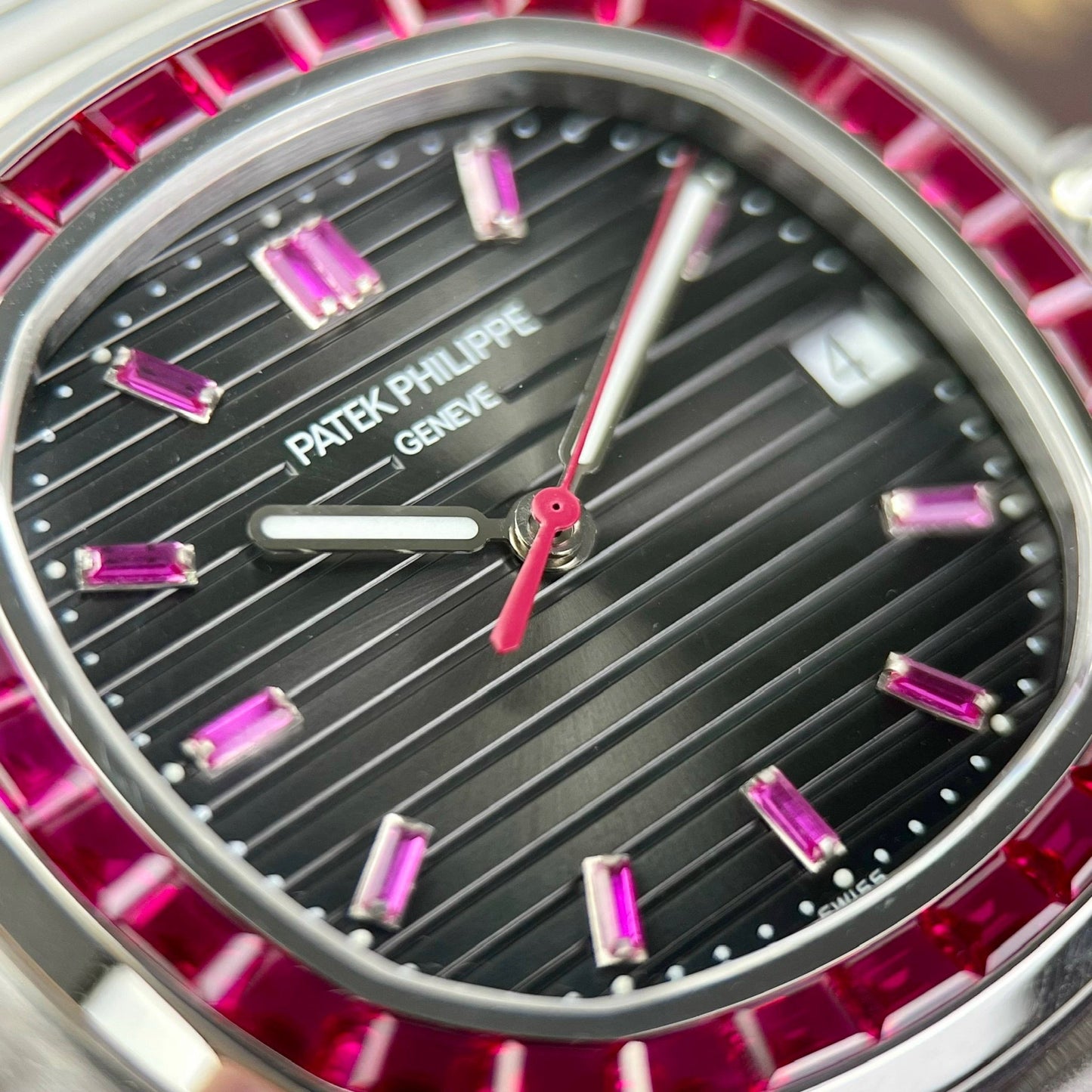 Patek Philippe Nautilus 5711/112P-001Best 1:1 Edition PPF Fabbrica custom Ruby Stone