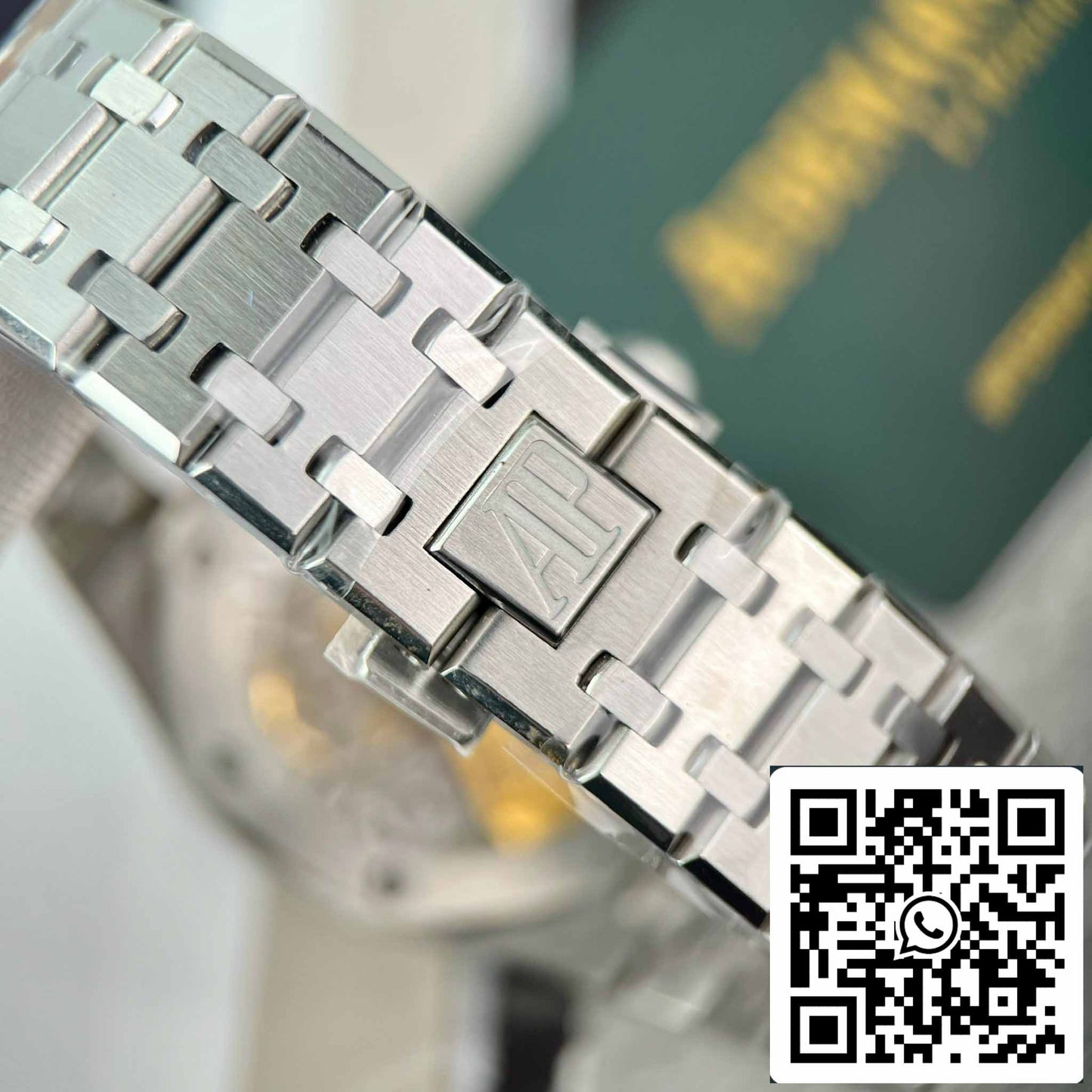 replica Audemars Piguet Royal Oak 15400ST.OO.1220ST.01 Custom Moissanite Diamonds