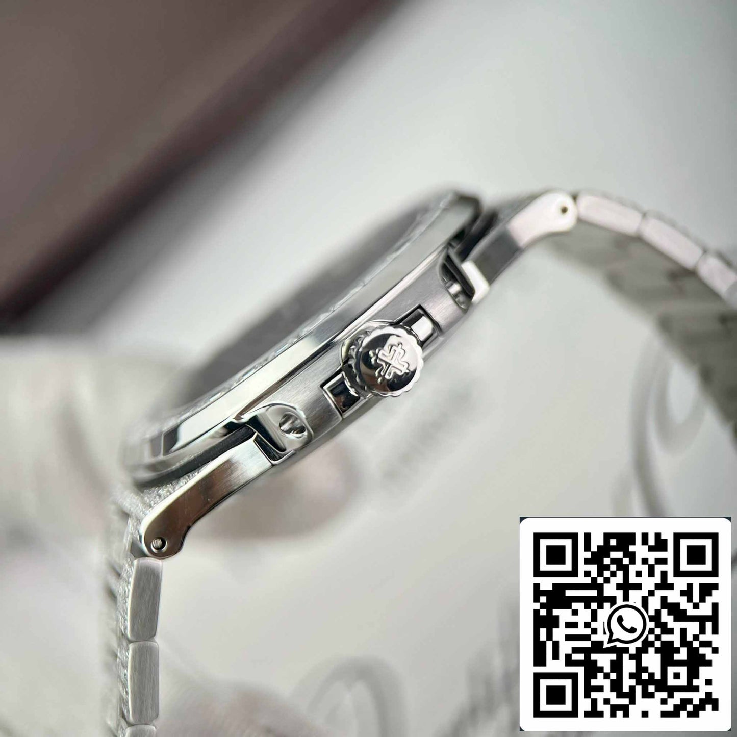 replica Patek Philippe Nautilus Jumbo 5719/1G-001 custom full Moissanite diamonds