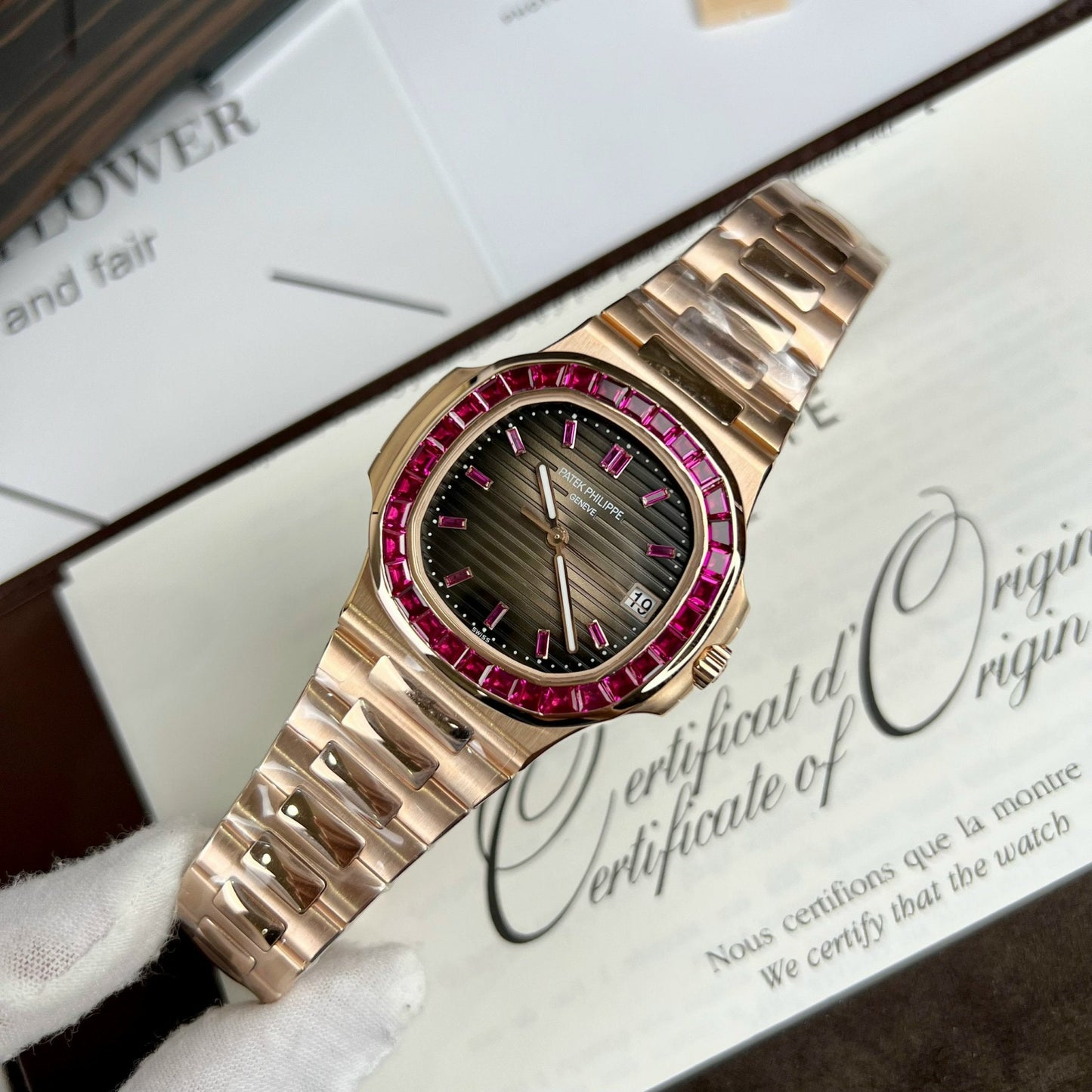 Patek Philippe Nautilus 5711 18k rose gold 1:1 best Edition PPF Fabbrica custom Ruby Stone