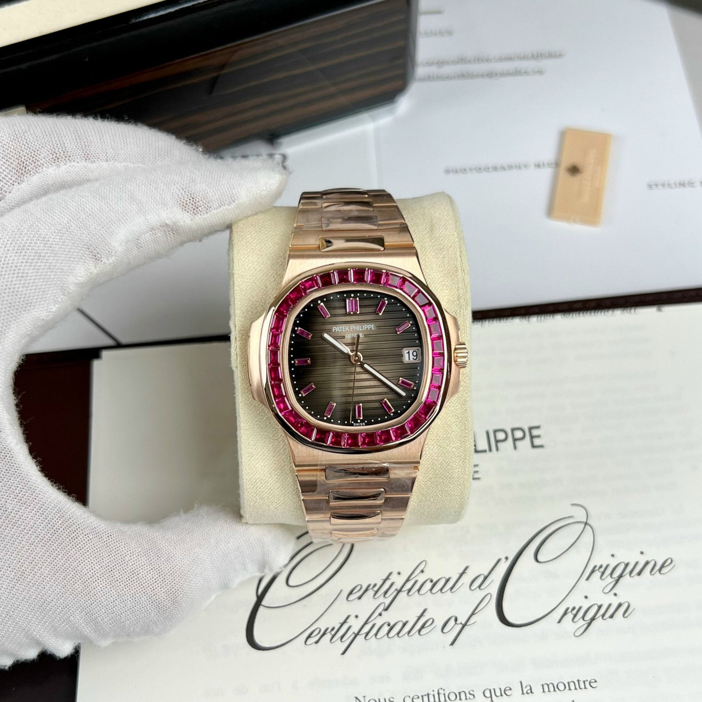 Patek Philippe Nautilus 5711 18k rose gold 1:1 best Edition PPF Fabbrica custom Ruby Stone