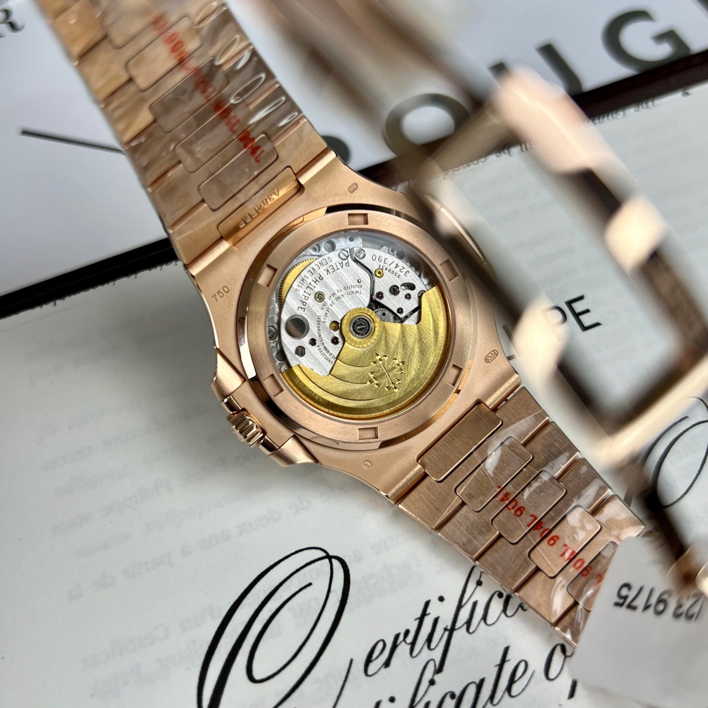 Patek Philippe Nautilus 5711 18k rose gold 1:1 best Edition PPF Fabbrica custom Ruby Stone