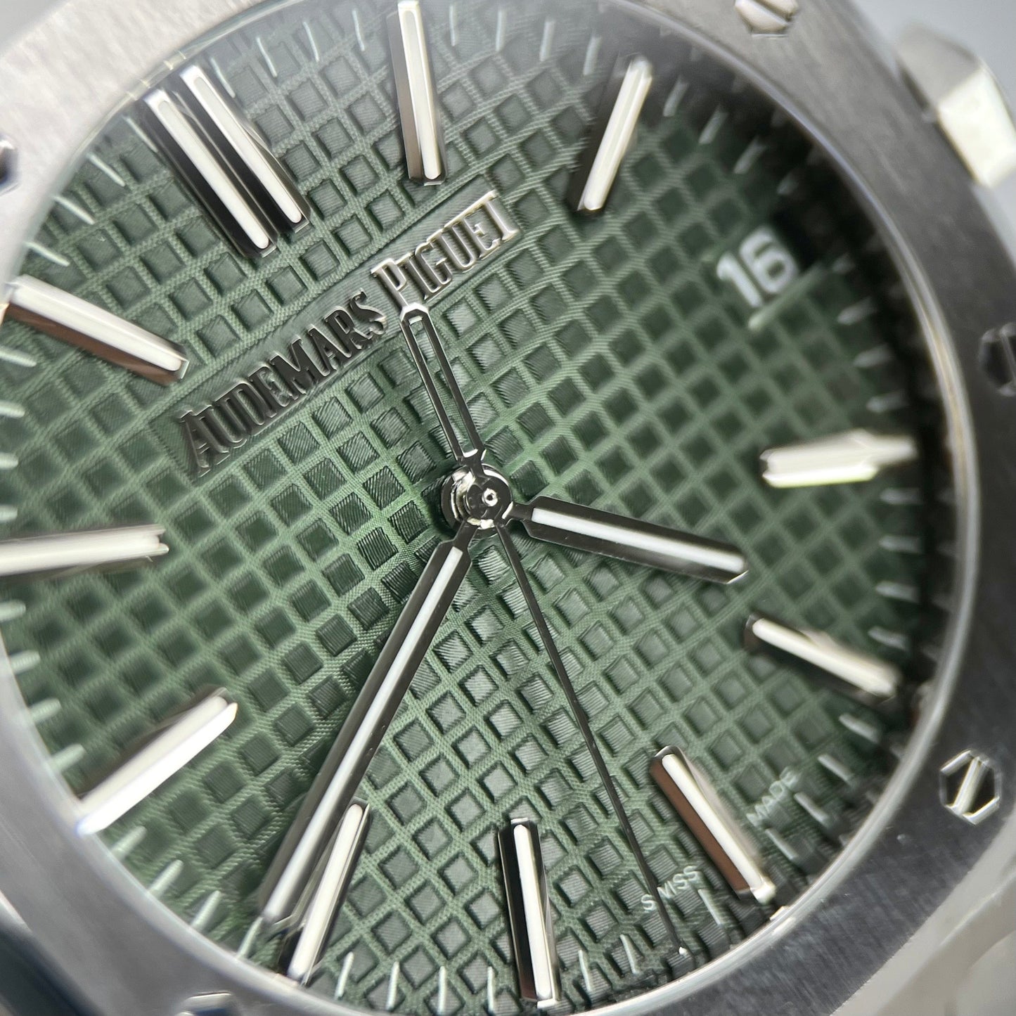 Audemars Piguet Royal Oak 15510ST.OO.1320ST.04 1:1 Best Edition ZF Fabbrica Green Dial Newest Version