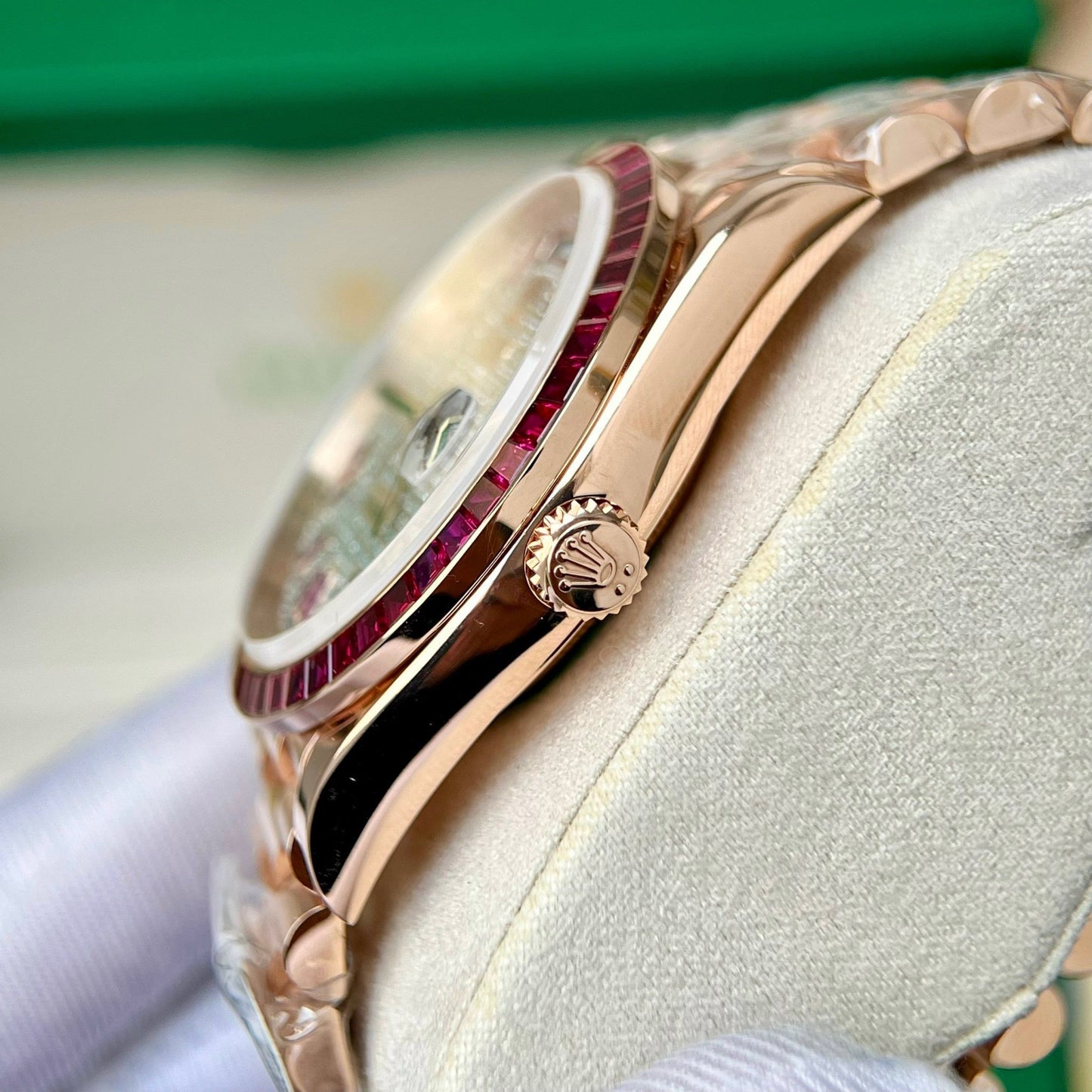 Rolex Day Date 228398 DRRP 1:1 edizione migliore Custom Rosa Oro 18k and ruby saphire Diamond Pave