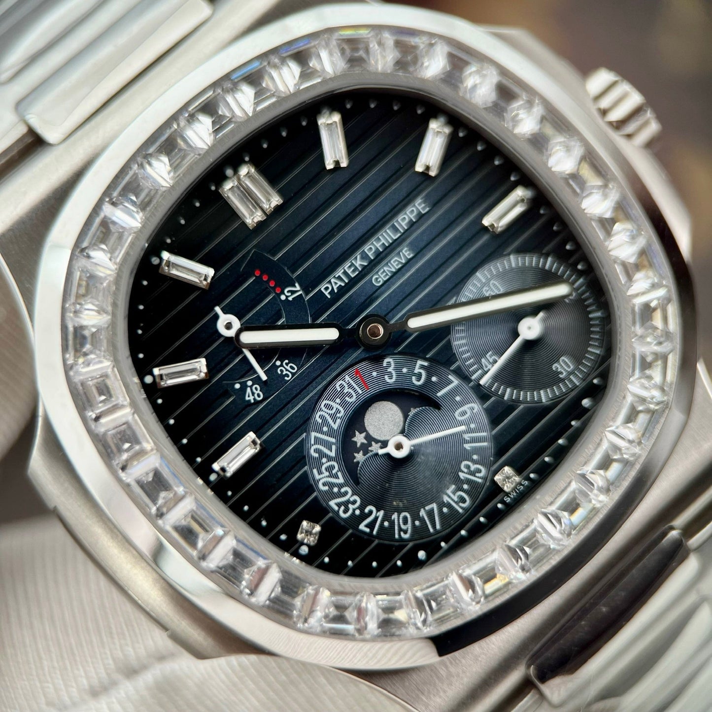 Patek Philippe Nautilus 5712/1R-001 1:1 edizione migliore GR Fabbrica quadrante blu and Stone