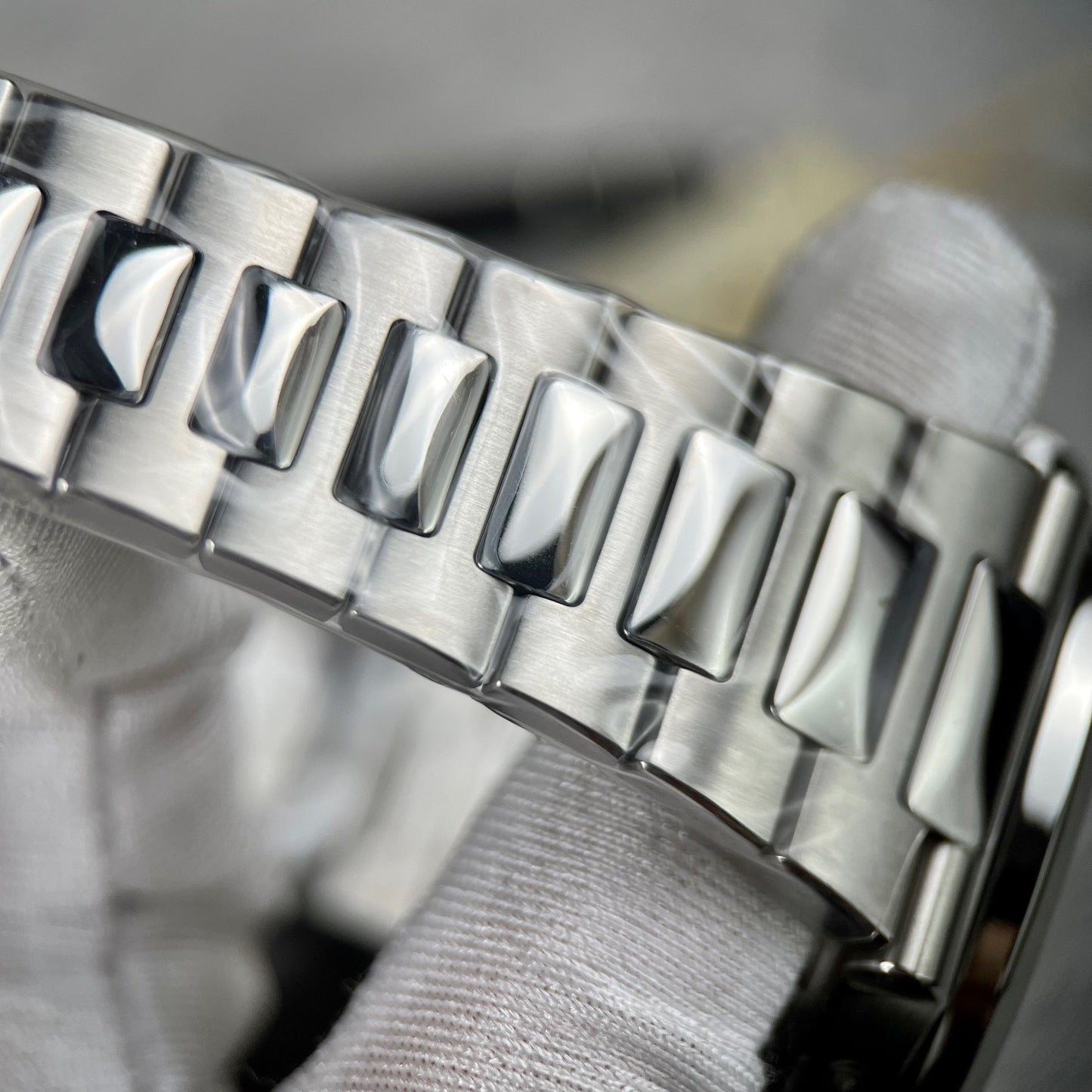 Patek Philippe Nautilus 5726/1A-014 V2 1:1 Best Edition PPF Fabbrica Blue Dial