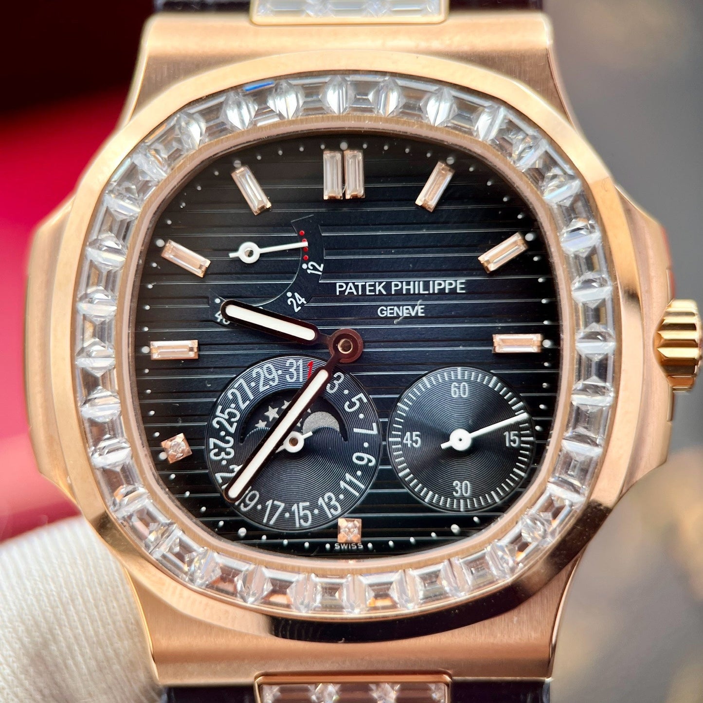 Patek Philippe Nautilus 5724R  1:1 edizione migliore quadrante blu custom 18k and moissanite