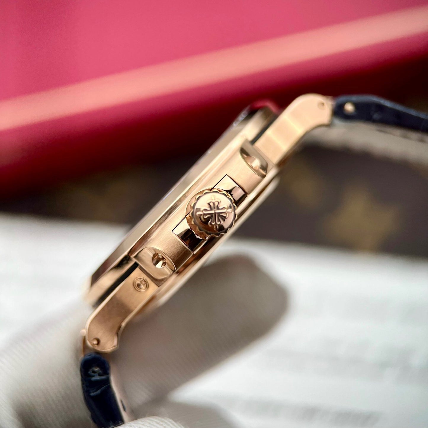 Patek Philippe Nautilus 5724R  1:1 edizione migliore quadrante blu custom 18k and moissanite
