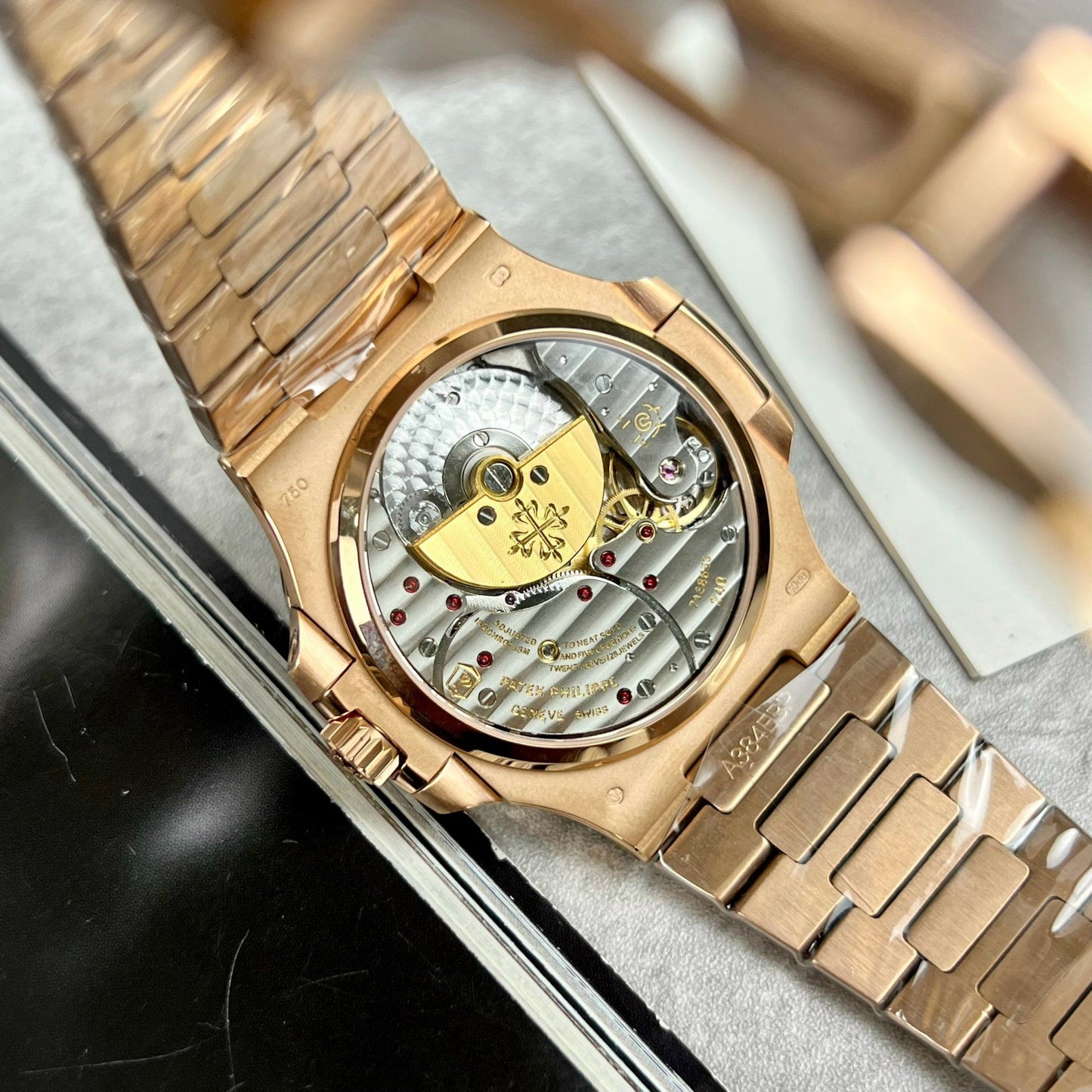 Patek Philippe Nautilus 5712/1R-001 1:1 edizione migliore GR Fabbrica Grigio quadrante Rosa Oro