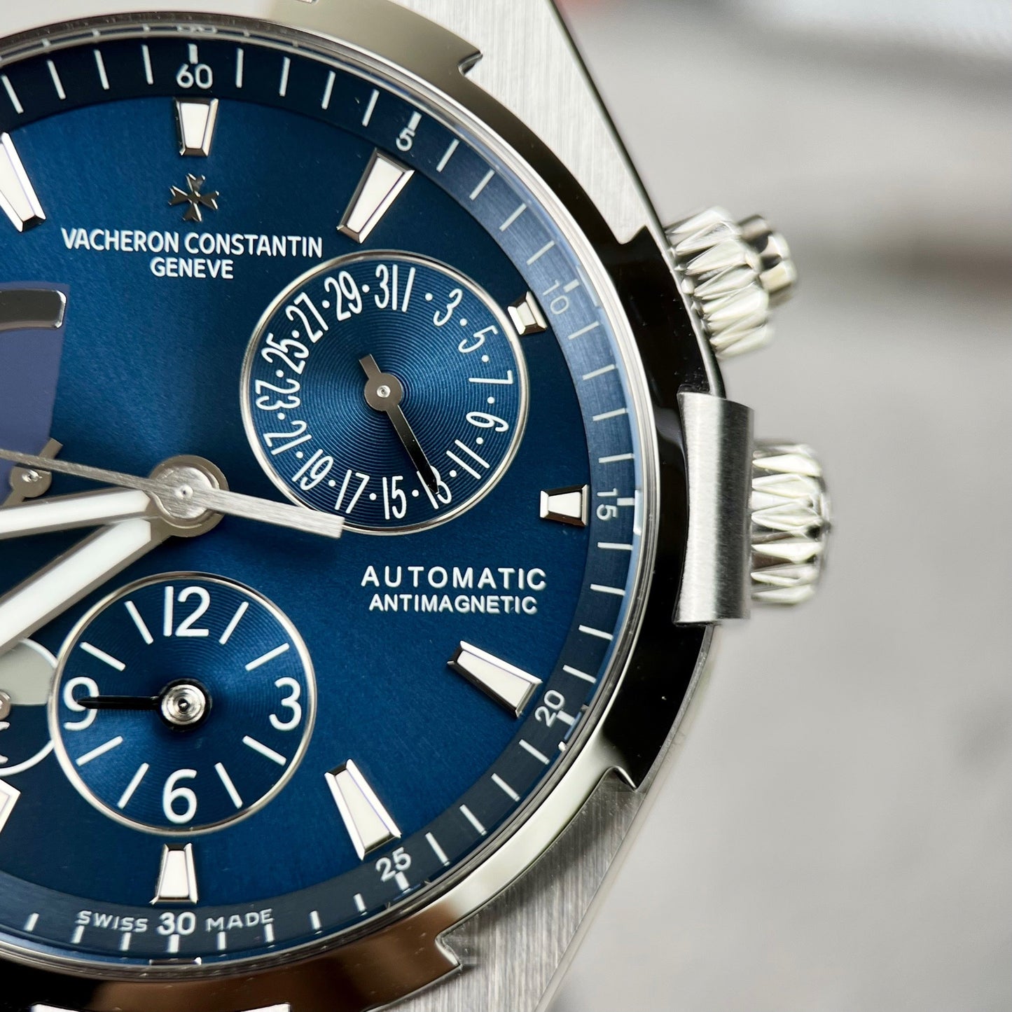 Vacheron Constantin Overseas 47450/000W-9511 TWA Fabbrica 1:1 Best Edition Blue Dial Rubber cinturino