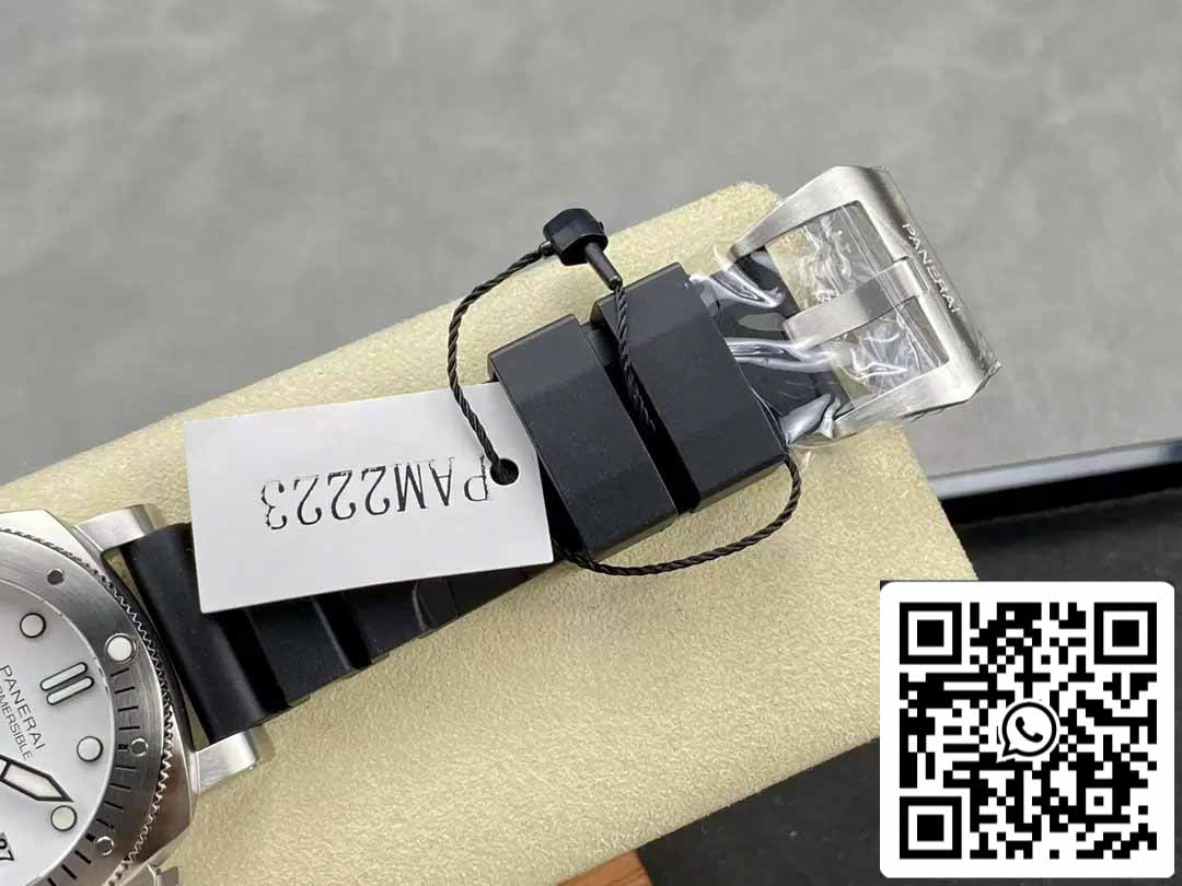 Panerai Luminor Submersible Bianco Pam02223   VS Fabbrica 1:1 edizione migliore