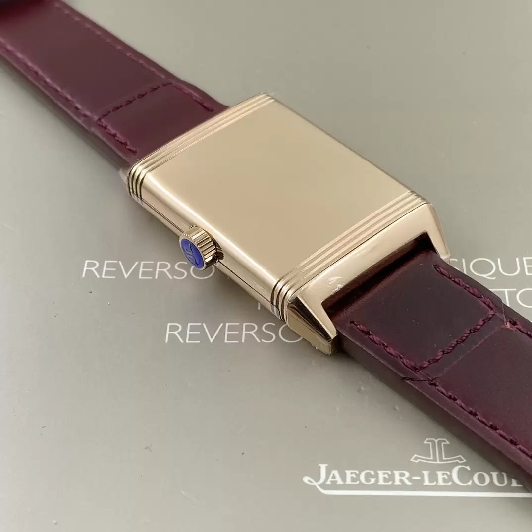 Jaeger-LeCoultre Reverso Tribute Monoface Small Seconds 713256J MG Fabbrica 1:1 Best Edition