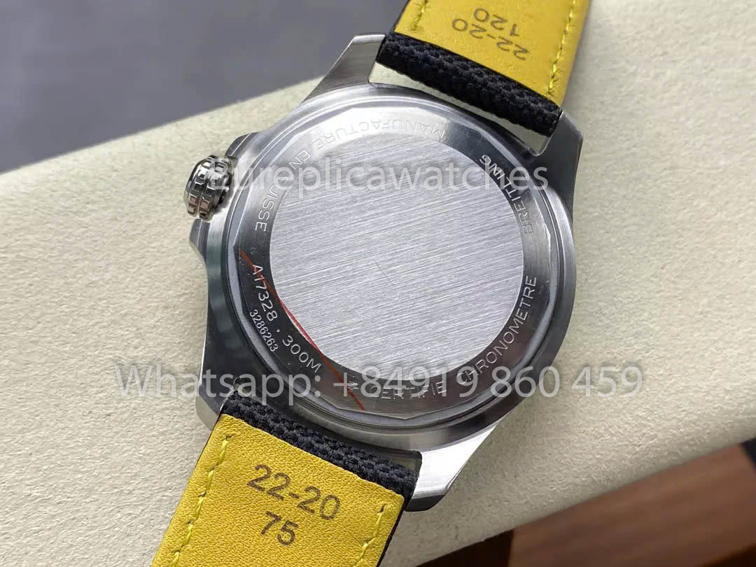 Breitling Avenger Automatic GMT 44 BLS Fabbrica 1:1 Best Clone Grigio quadrante Velcro cinturino