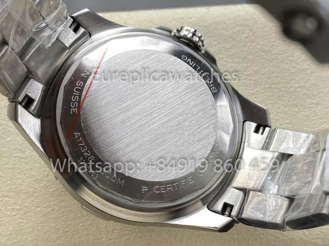 Breitling Avenger Automatic GMT 44 BLS Fabbrica 1:1 Best Clone Grigio quadrante acciaio inossidabile cinturino