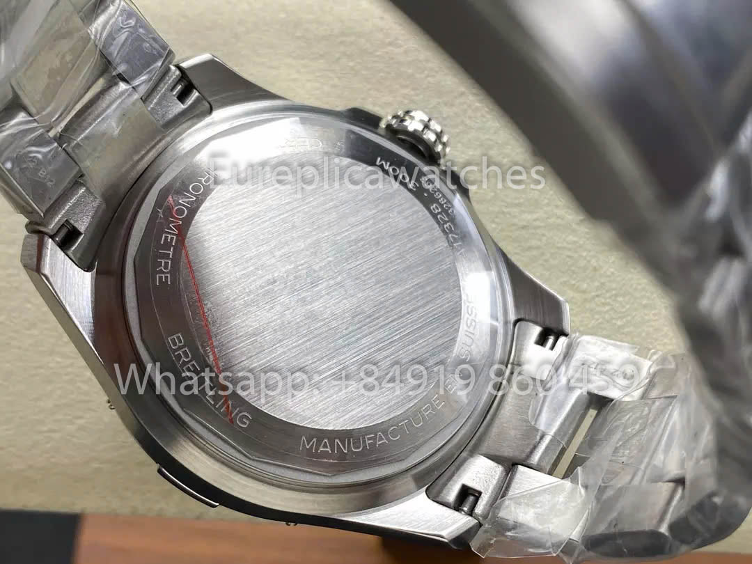 Breitling Avenger Automatic GMT 44 BLS Fabbrica 1:1 Best Clone quadrante verde acciaio inossidabile cinturino