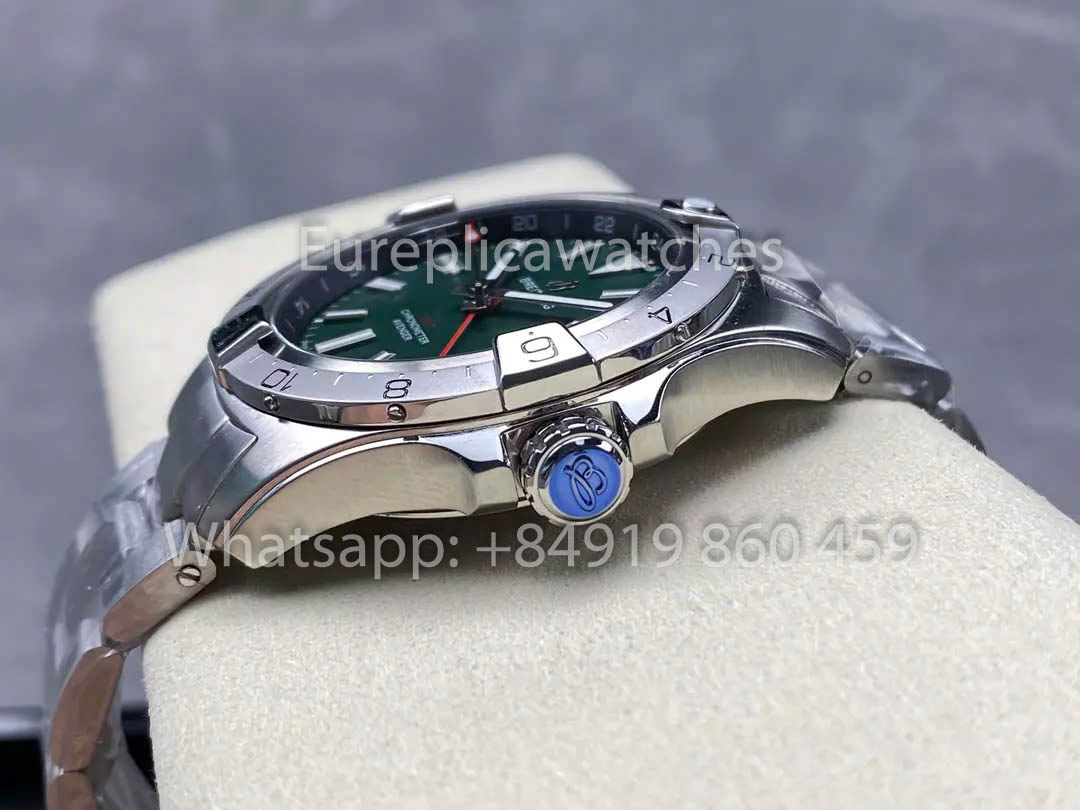 Breitling Avenger Automatic GMT 44 BLS Fabbrica 1:1 Best Clone quadrante verde acciaio inossidabile cinturino
