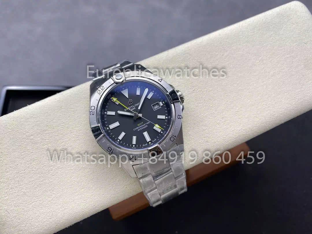 Breitling Avenger Automatic GMT 44 BLS Fabbrica 1:1 Best Clone Grigio quadrante Yellow Pointer SS