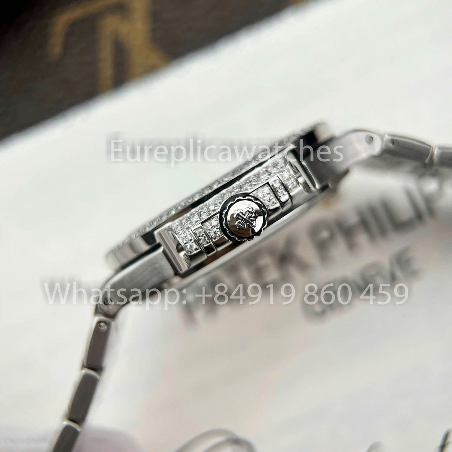 Patek Philippe Nautilus 7118/1450G-001 Full Iced Out - 1:1 Best Clone Custom Watch