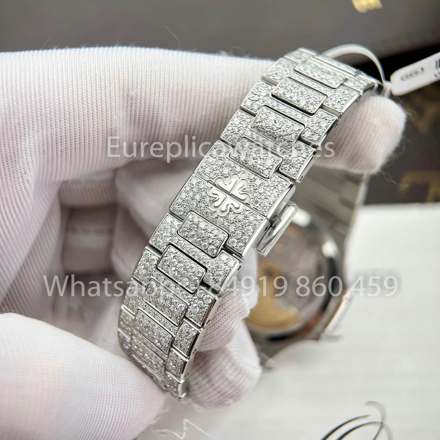 Patek Philippe Nautilus 7118/1450G-001 Full Iced Out - 1:1 Best Clone Custom Watch
