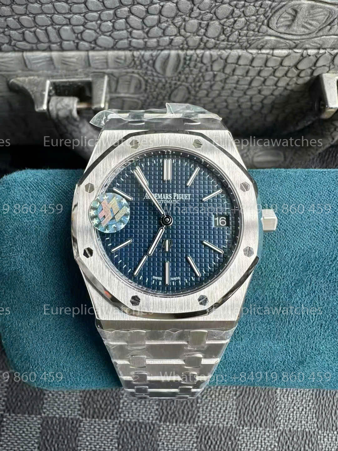 Audemars Piguet Royal Oak 15202IP.OO.1240IP.01 1:1 Best Clone ZF Fabbrica Smoked Blue Dial
